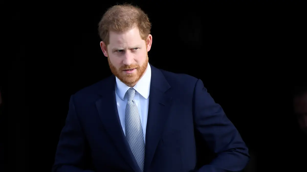 O primeiro compromisso oficial do príncipe Harry após o anúncio do afastamento da família real britânica, num evento de rugby nos jardins do Buckingham Palace, em Londres.