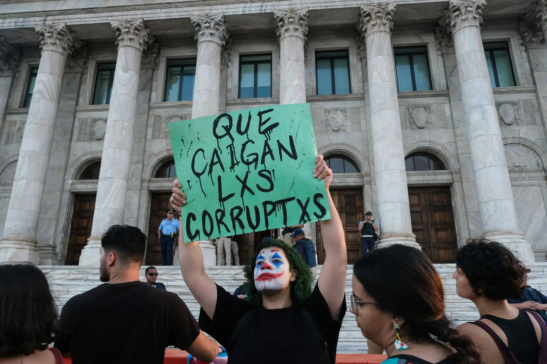 Mais de dois terços dos países do mundo retrocederam no combate à corrupção