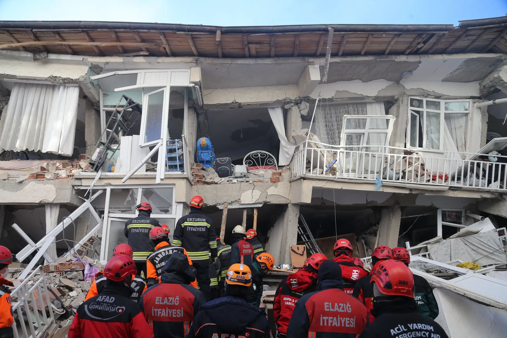 Pelos menos 20 mortos na sequência de sismo na Turquia
