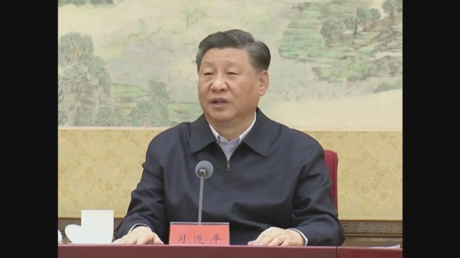 Presidente da China adverte que "situação é grave" e "propagação do vírus acelera-se"