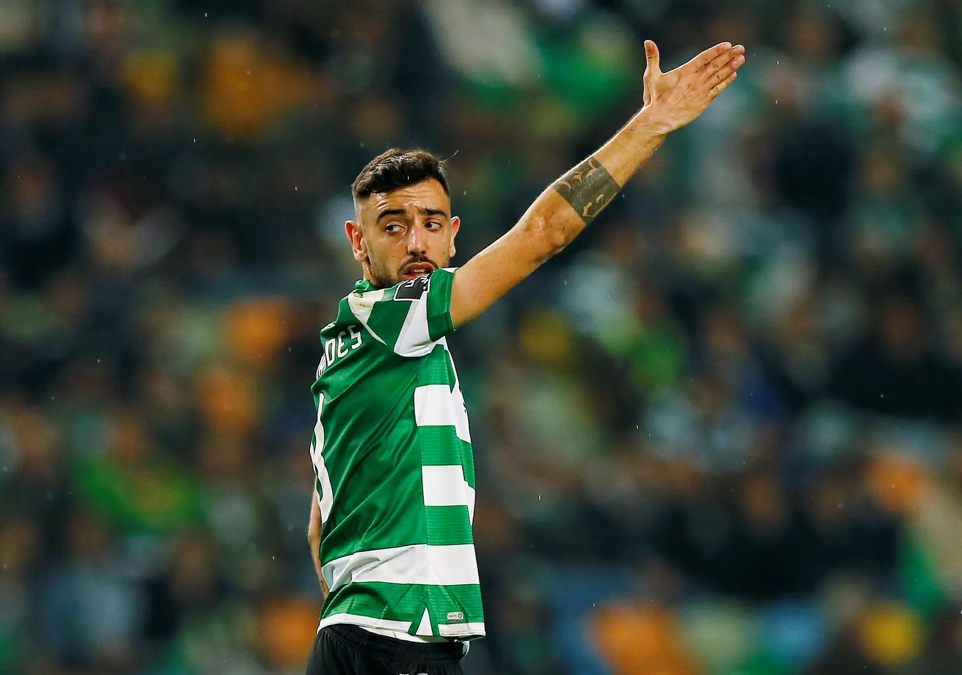Sporting oficializa venda de Bruno Fernandes ao Manchester United