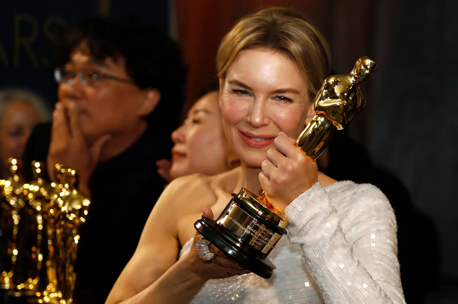Interpretação de Judy Garland dá Óscar de melhor atriz a Renée Zellweger
