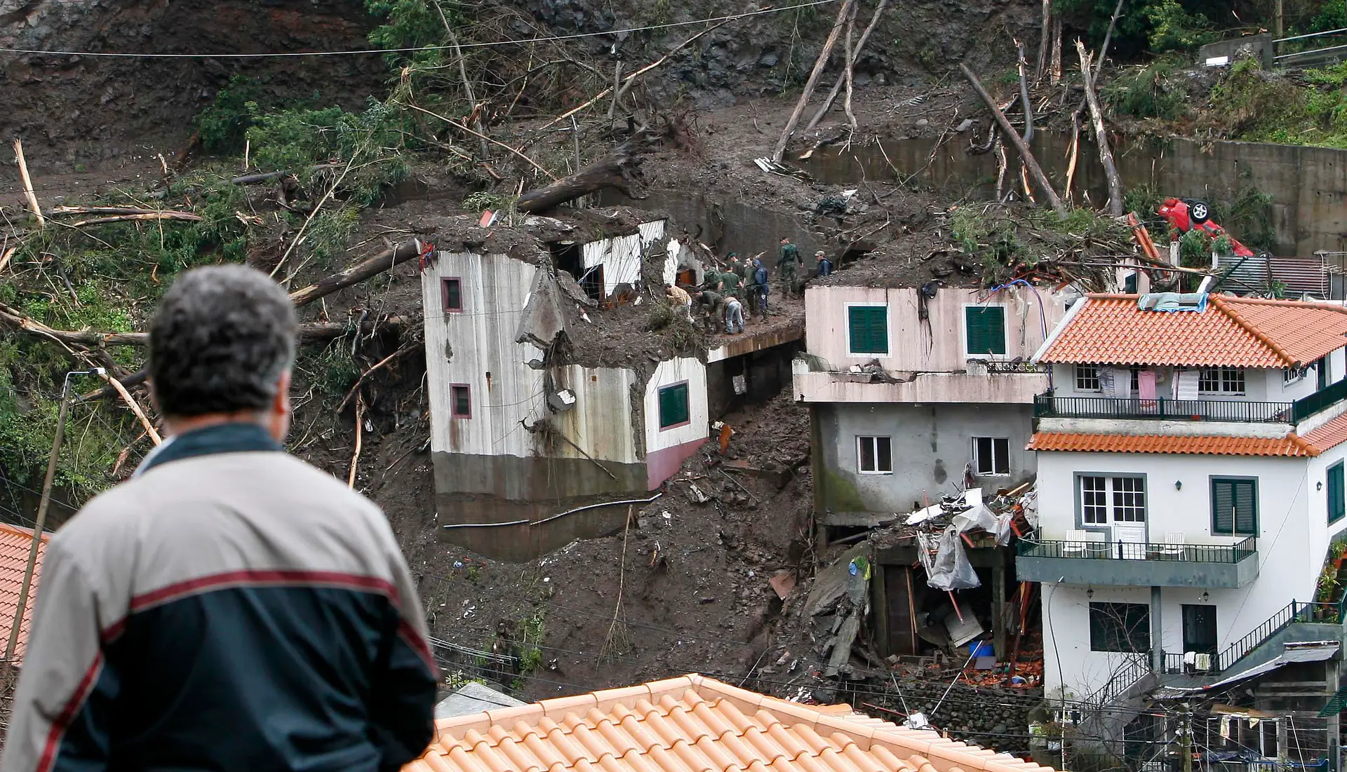 Há 10 anos a Madeira vivia uma das piores tempestades da história