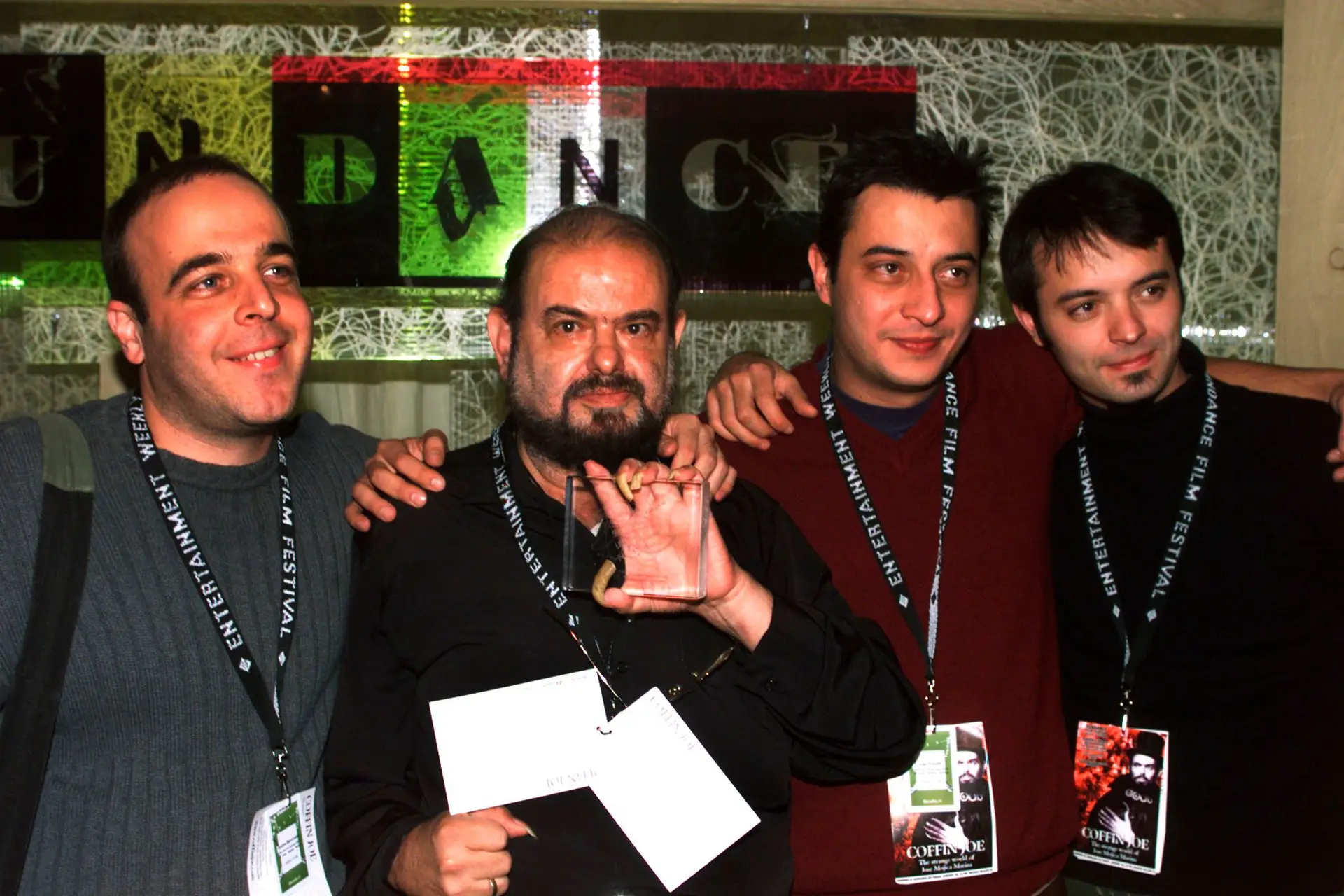 José Mojica Marins, o segundo na imagem. 