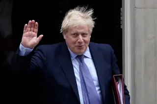 Boris Johnson acusa UE de ameaçar Irlanda do Norte com "bloqueio alimentar"