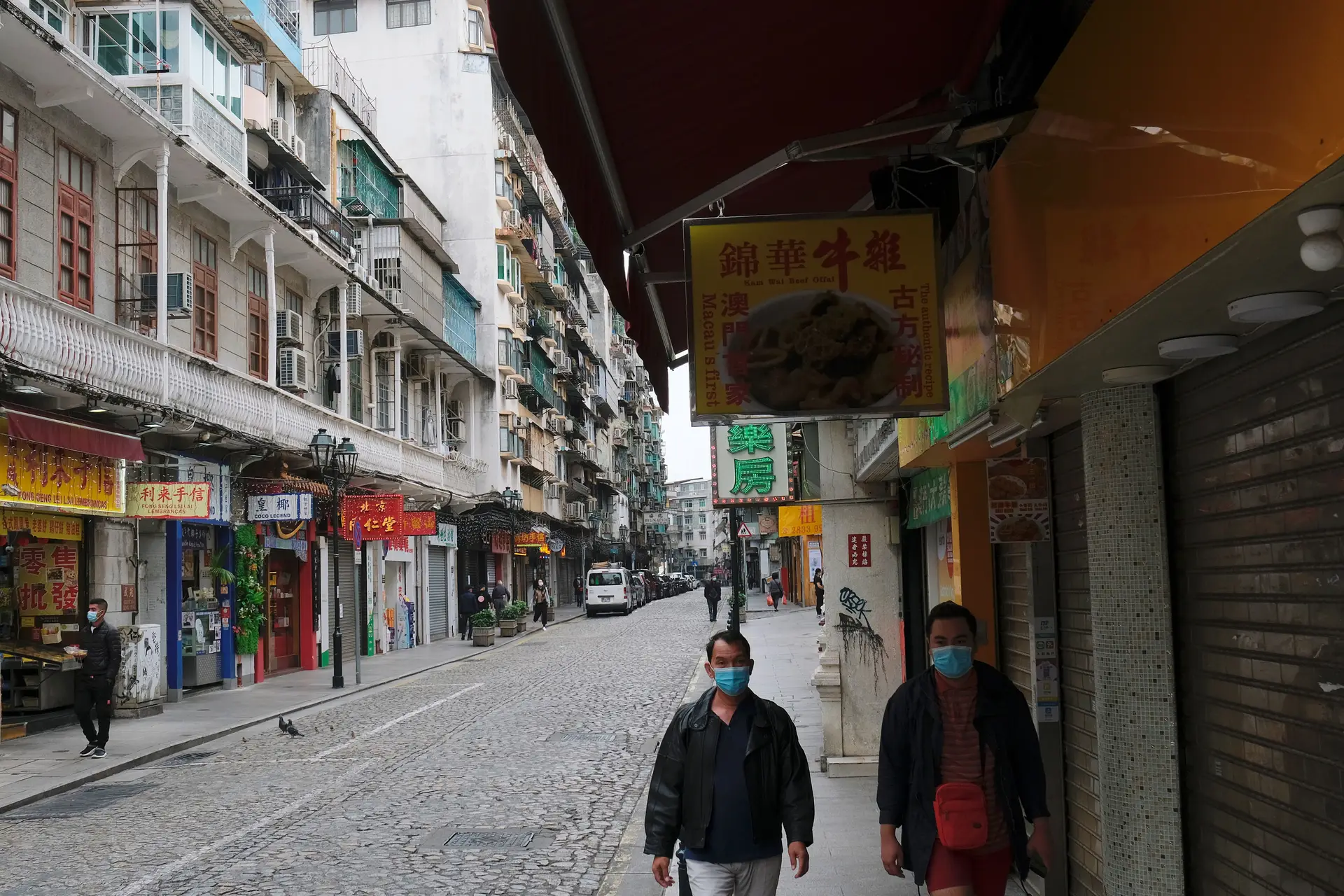 Estabelecimentos fechados em Macau devido ao coronavírus vão retomar a atividade