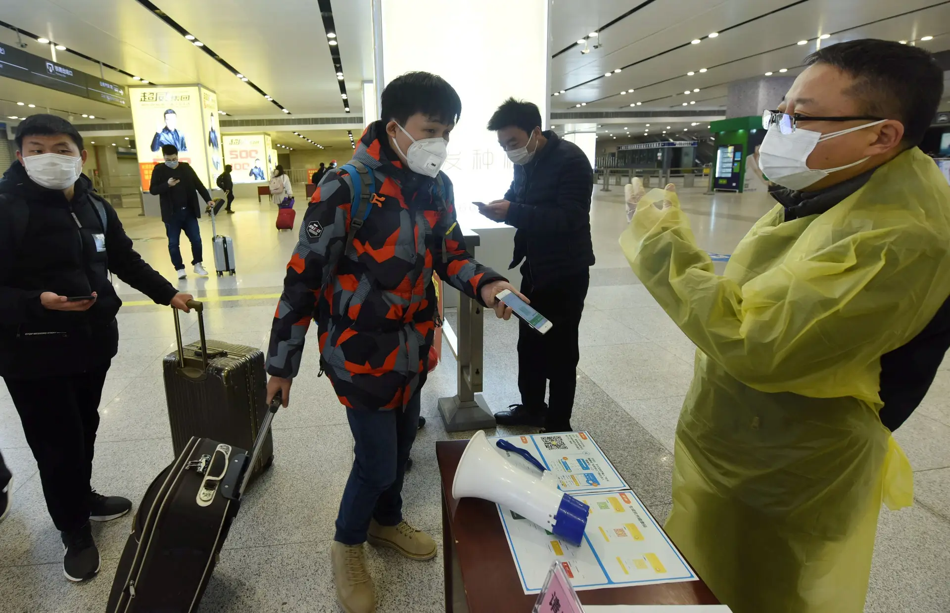 China reporta casos de infeção importados de Itália