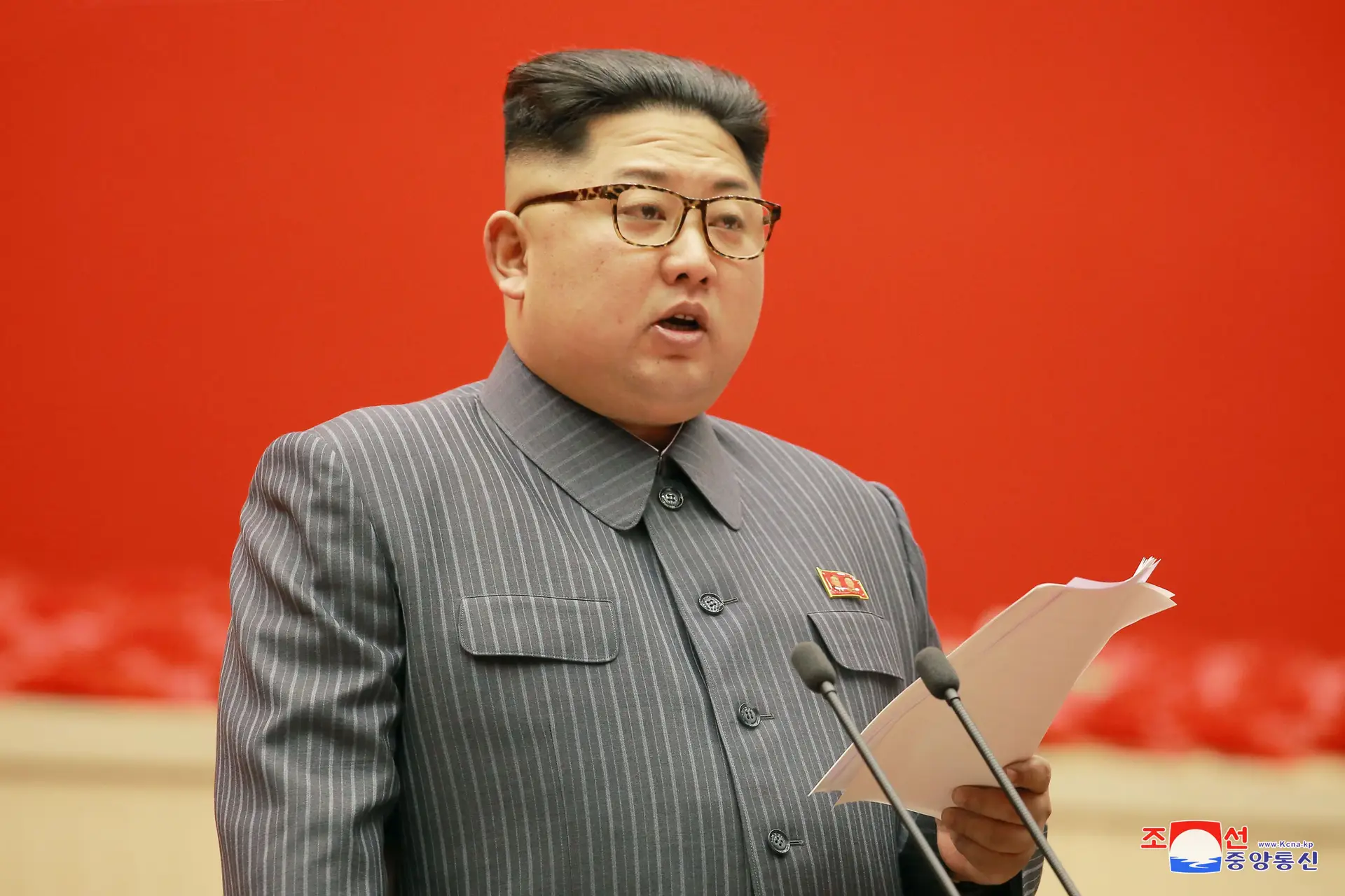 Kim Jong-un envia condolências ao Presidente da Coreia do Sul