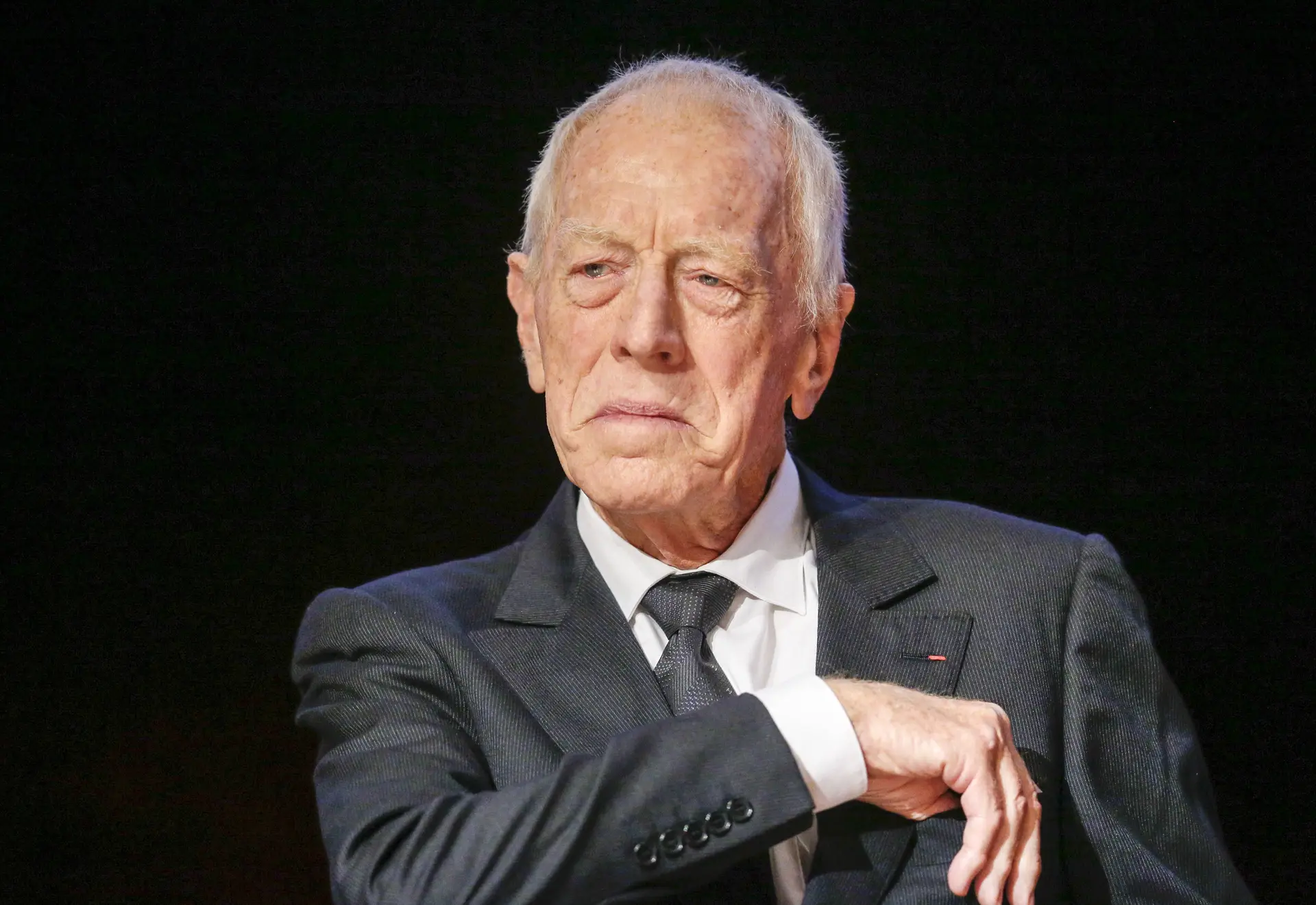 O ator sueco Max von Sydow, que trabalhou com Ingmar Bergman em mais de uma dezena de filmes, morreu a 8 de março aos 90 anos