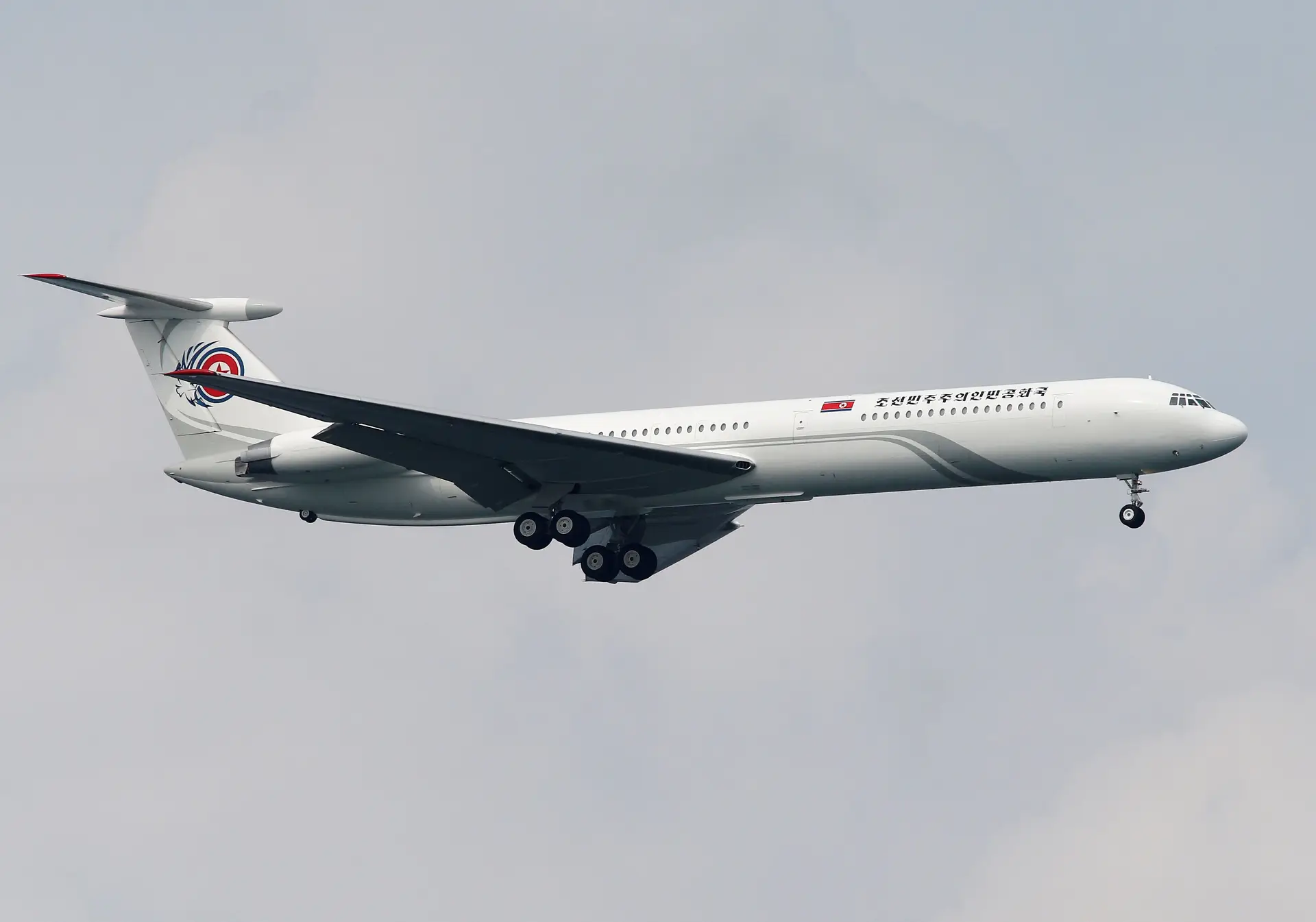 Estrangeiros transportados para a Rússia após quarentena na Coreia do Norte