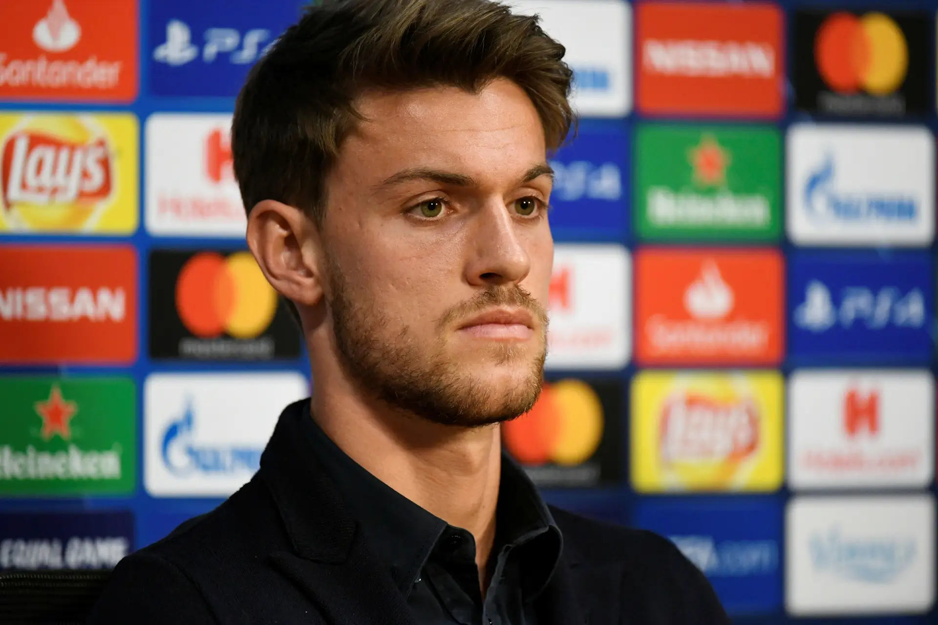 Futebolista da Juventus garante que está bem