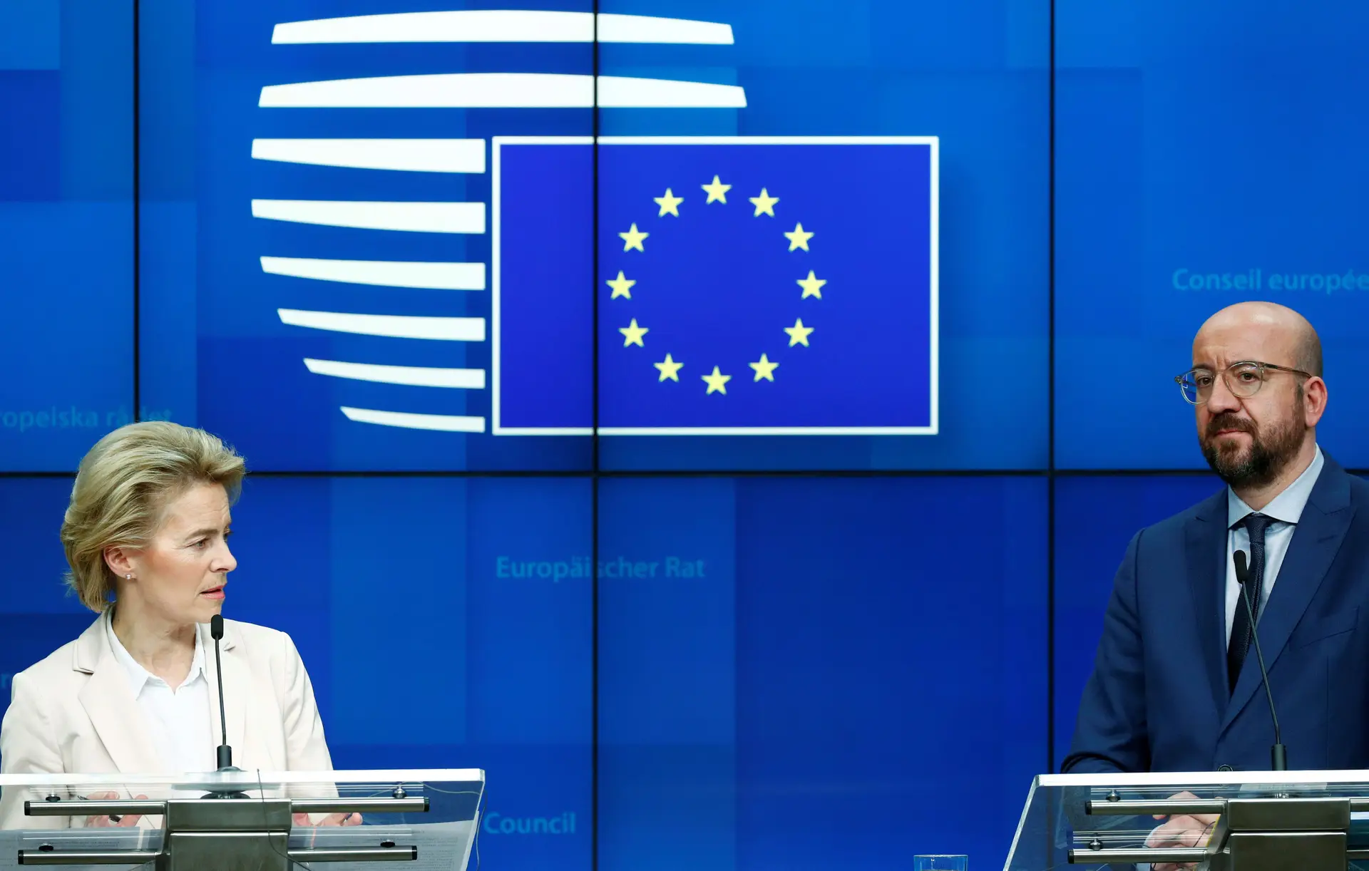 UE contra decisão dos EUA de proibir viagens de países europeus