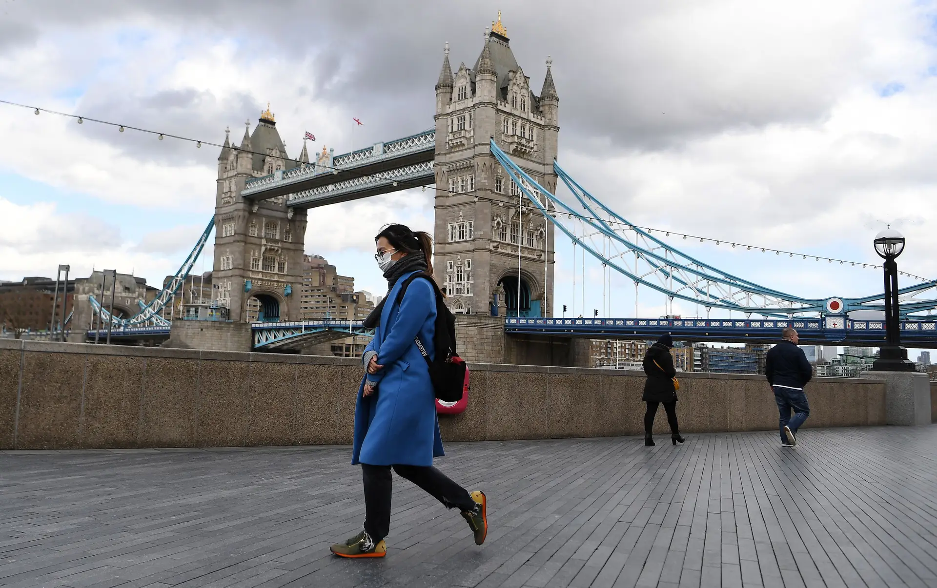Cerca de 60% dos britânicos terão de ser infetados para ganhar imunidade
