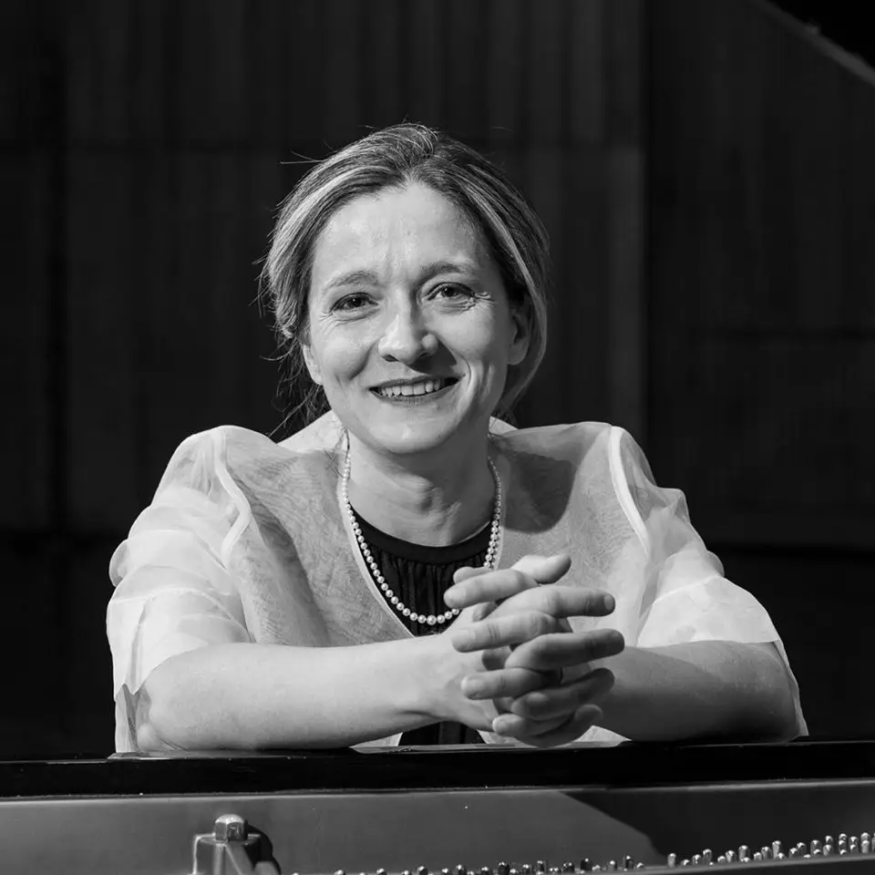 Facebook Luisa Tender