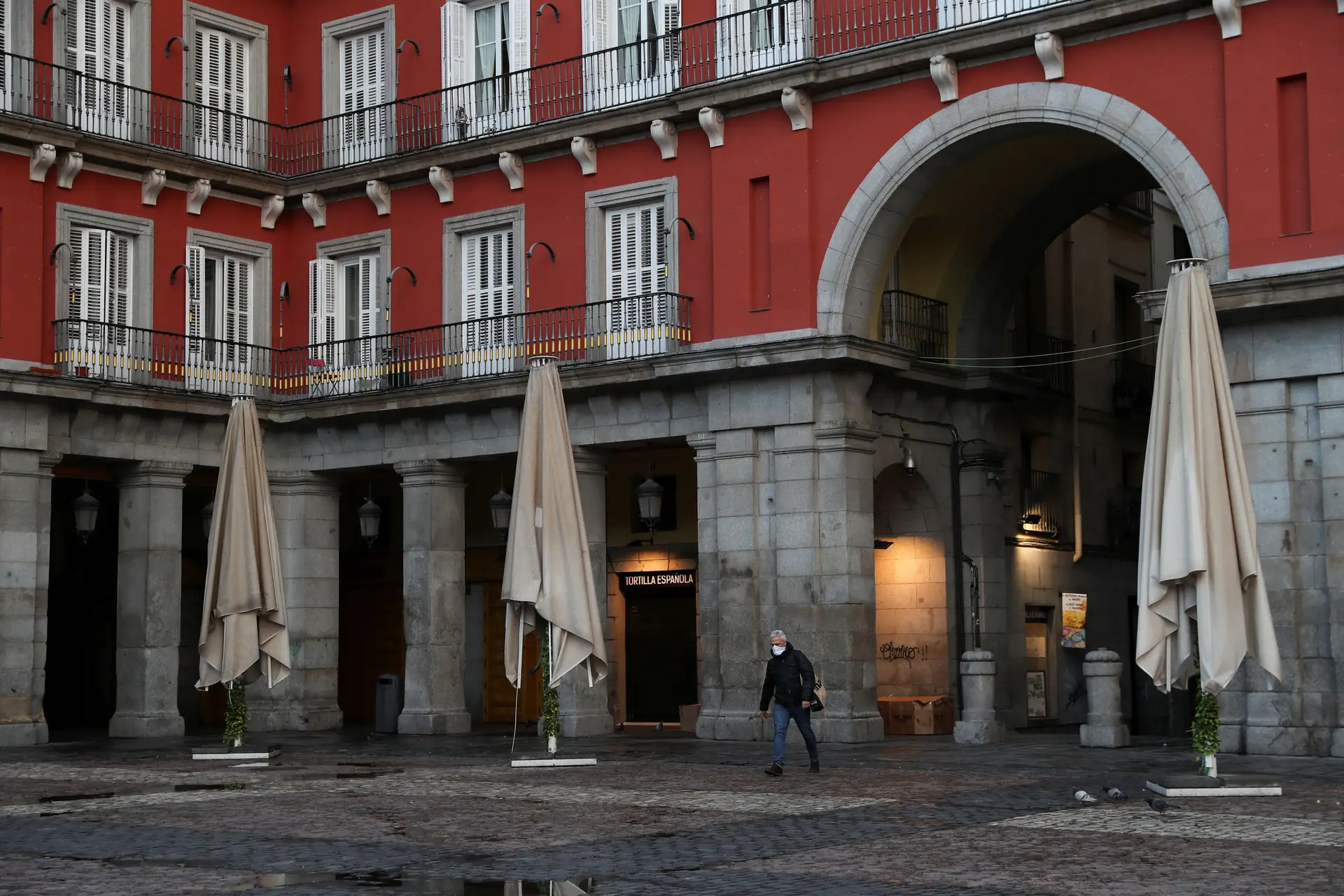 17 utentes de lar de idosos morreram em Madrid com Covid-19