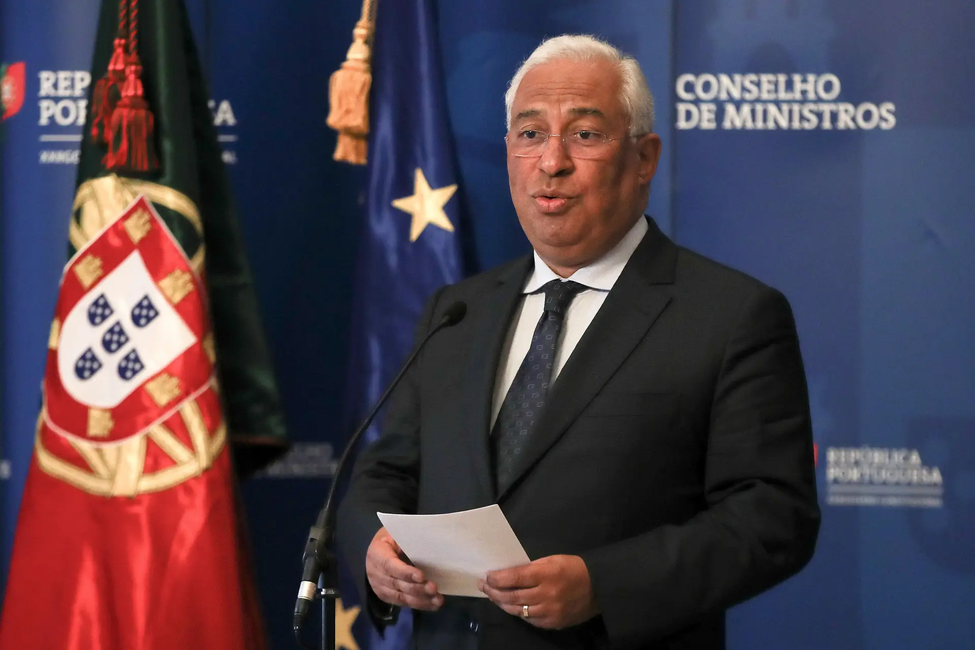 "Ações imediatas" para controlo da pandemia. Costa convoca partidos e Conselho de Ministros