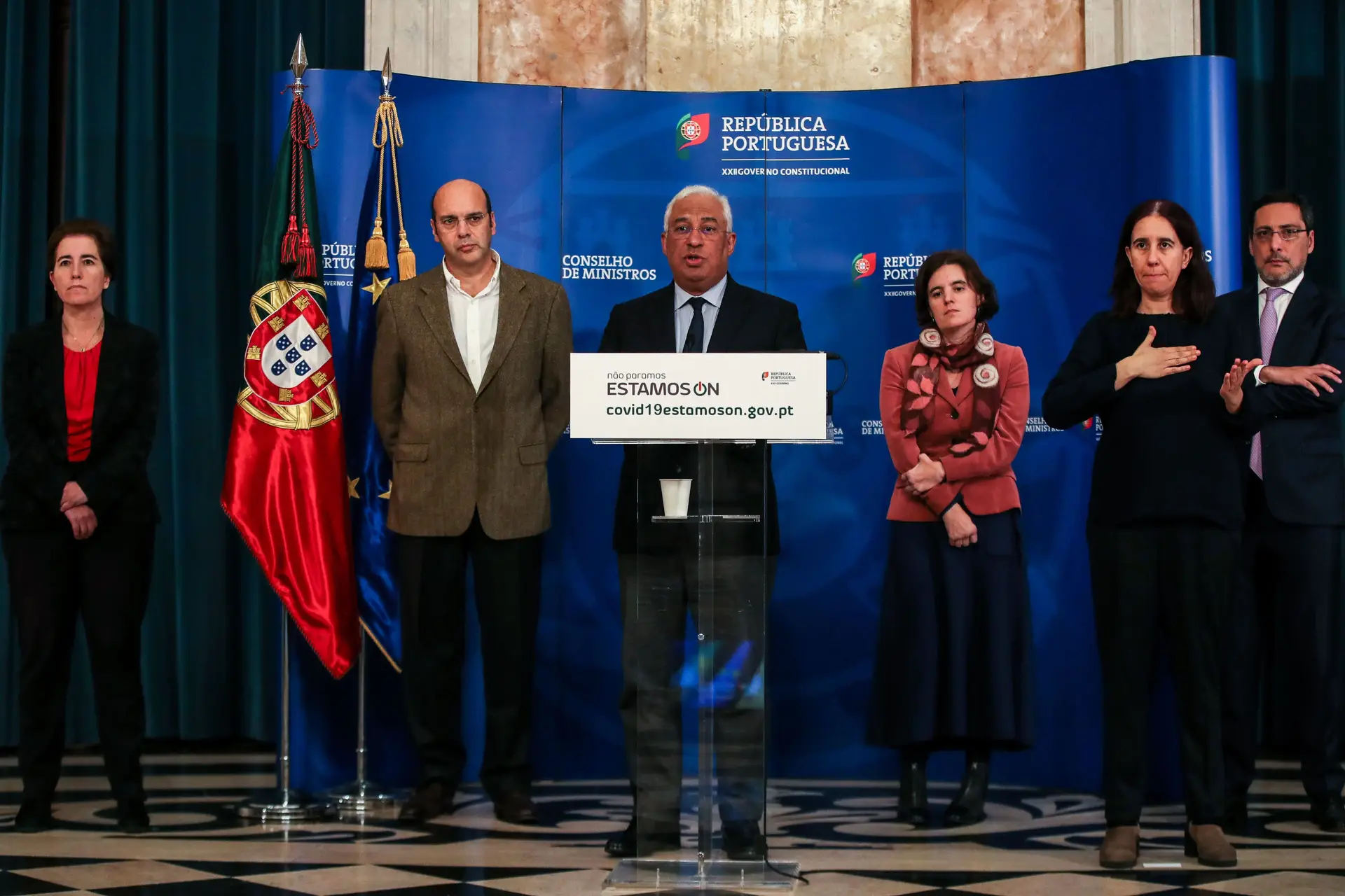 Seis mortos e mais de mil infetados com Covid-19 em Portugal