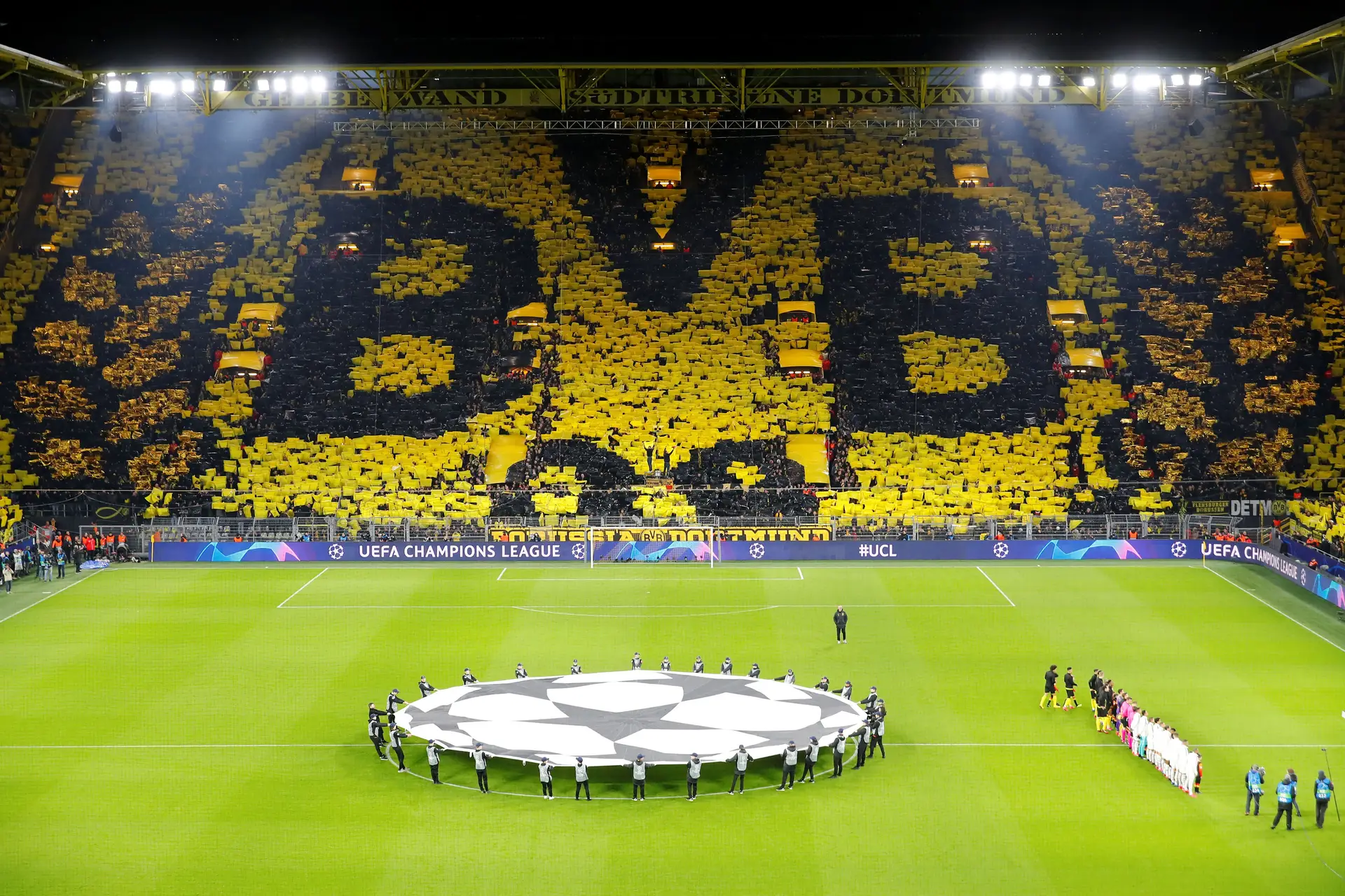 Adeptos do Borussia Dortmund doam mais de 70 mil euros a bares afetados pela covid-19