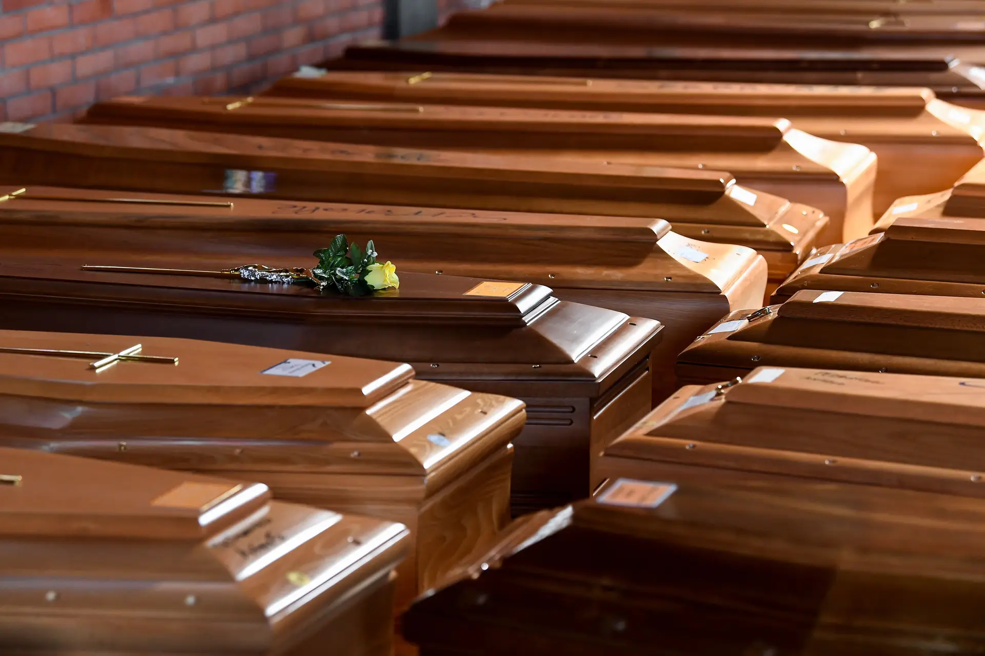 Covid-19 já fez mais de 10 mil mortos na Europa