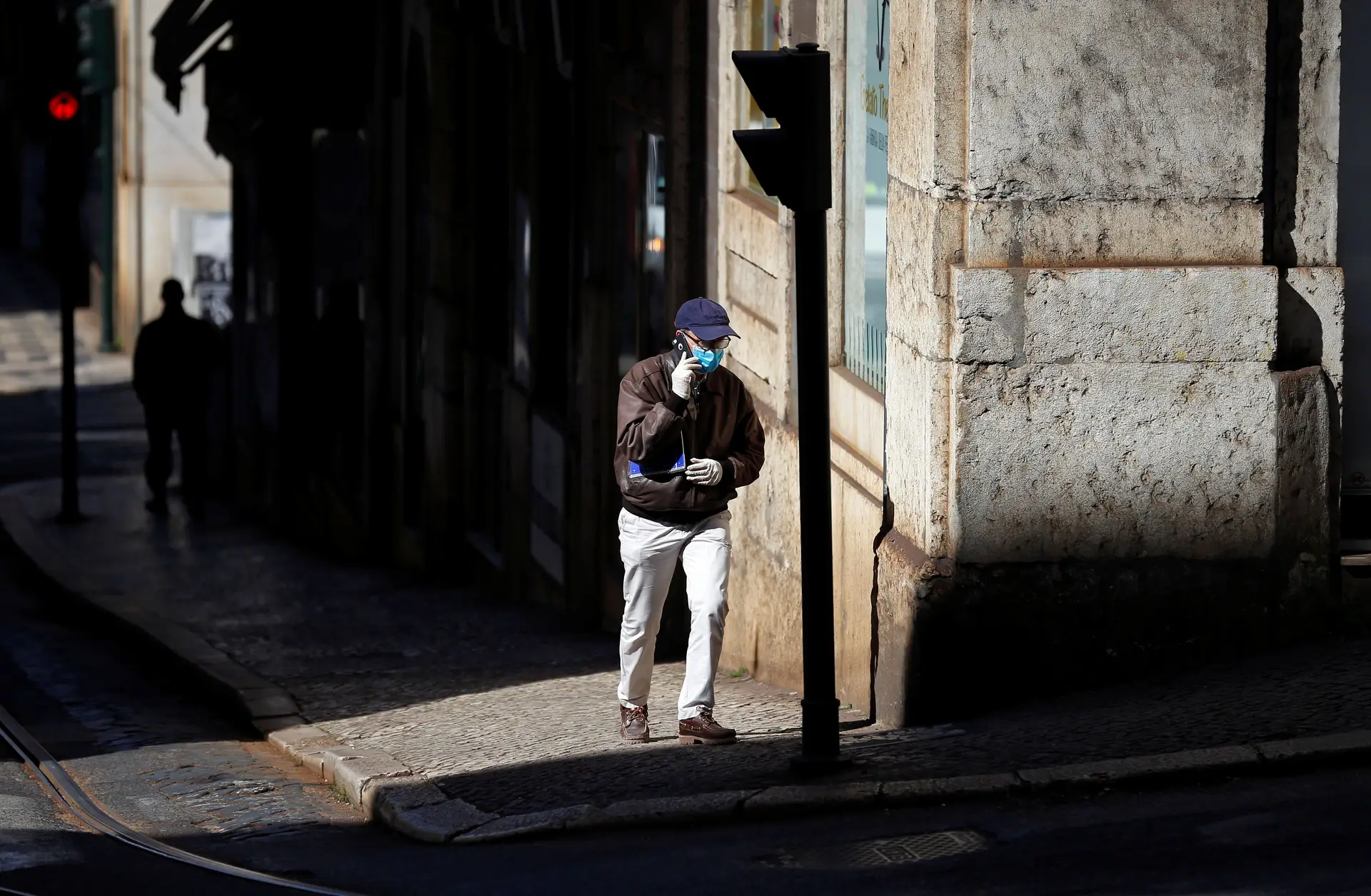 Sobe para 43 o número de mortos por Covid-19 em Portugal, quase 3 mil casos