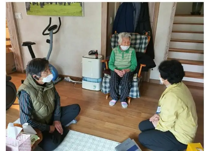 Mulher de 96 anos recupera totalmente da Covid-19