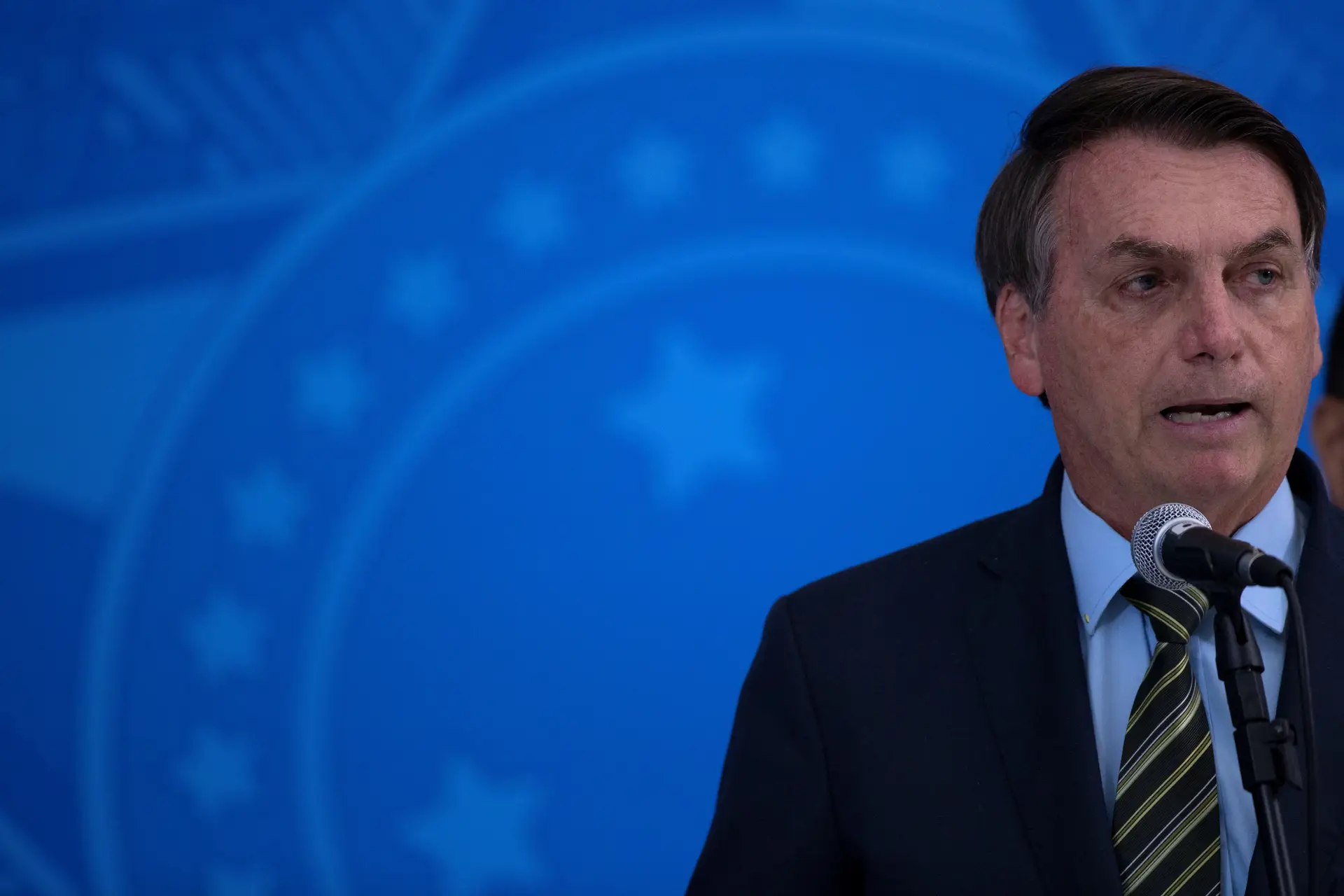 Covid-19: Bolsonaro triplica valor do subsídio para trabalhadores informais