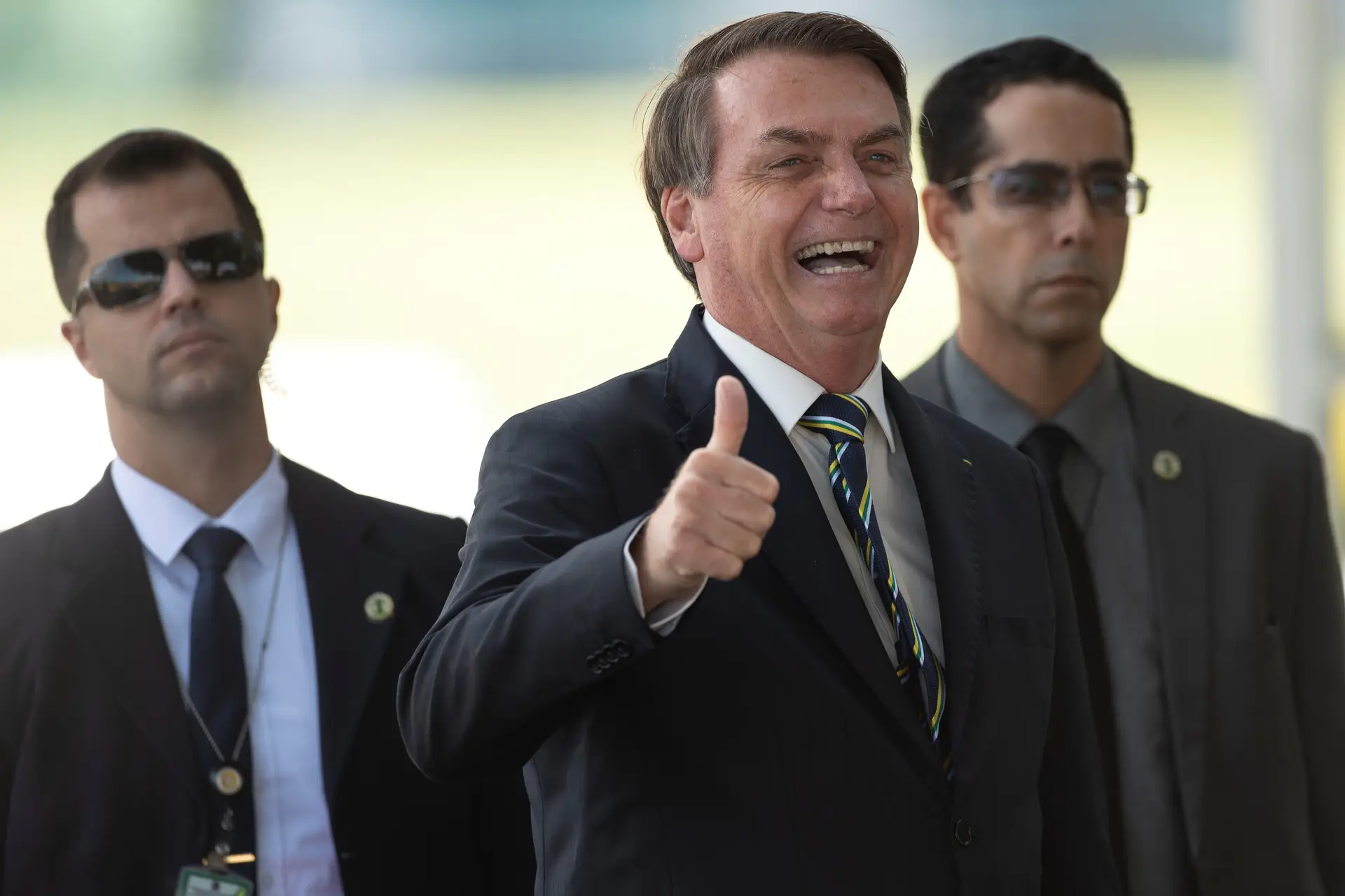 Líderes do centro-esquerda do Brasil exigem renúncia de Bolsonaro