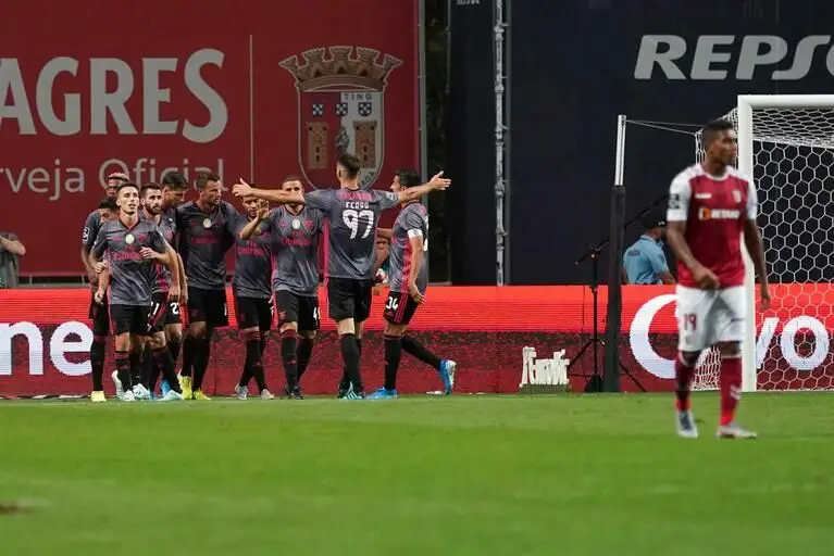Salários em risco na I Liga