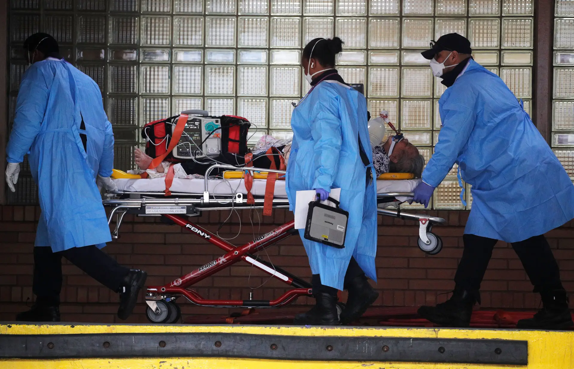 Covid-19: Quase 48 mil mortos em todo o mundo