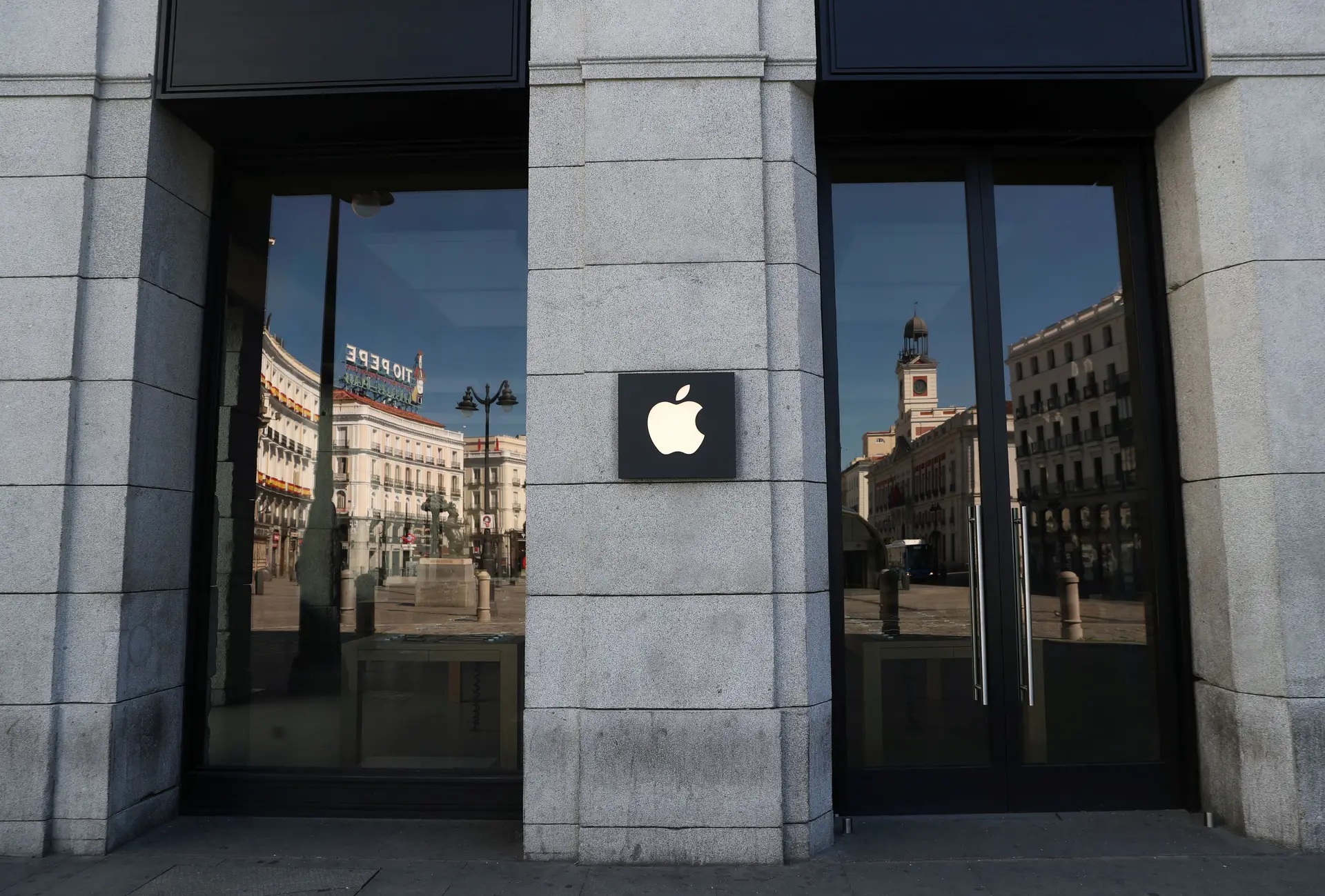 Apple pode começar a produzir um milhão de máscaras por semana