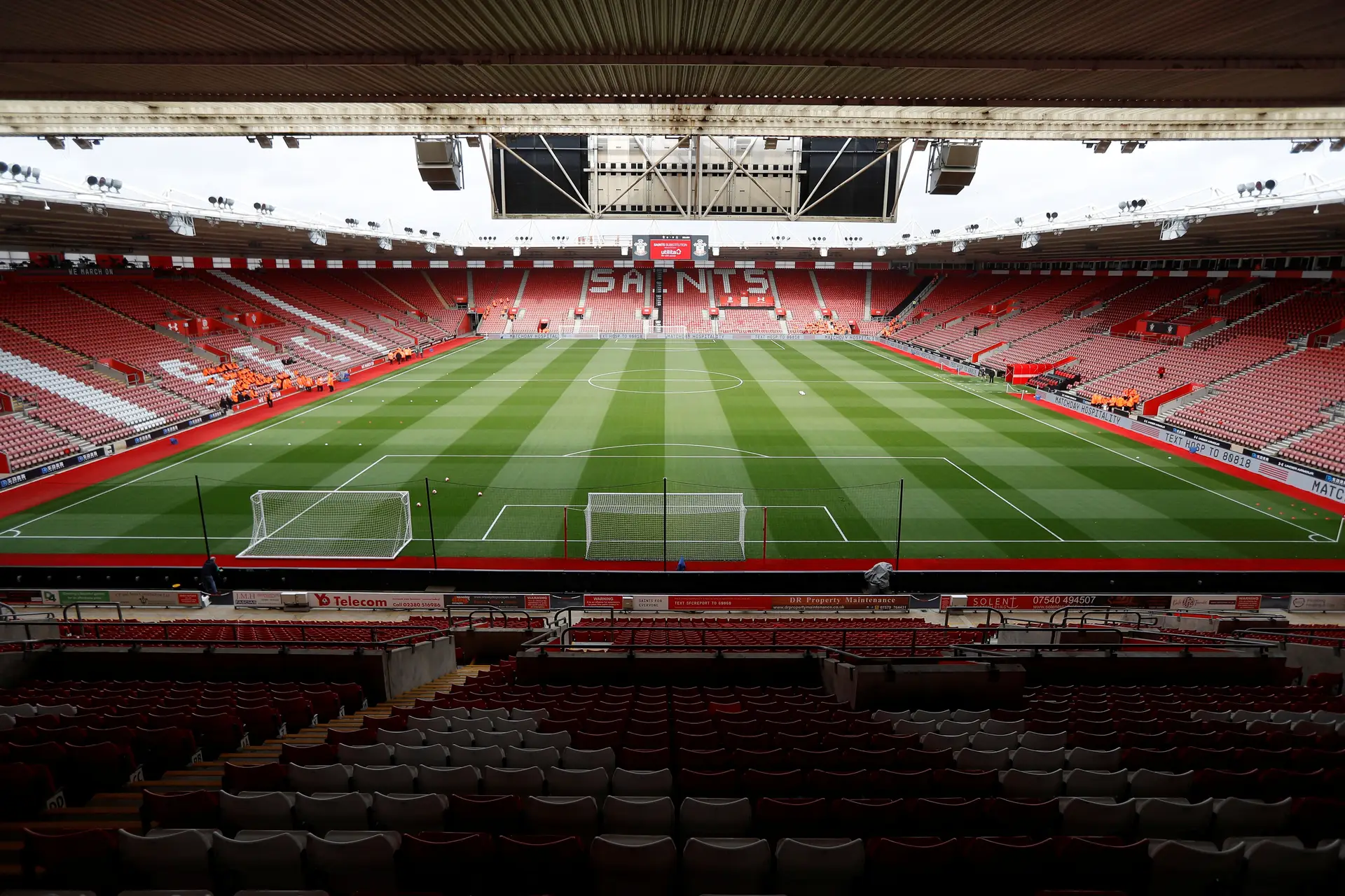 Southampton é o primeiro clube com cortes salariais na Premier League