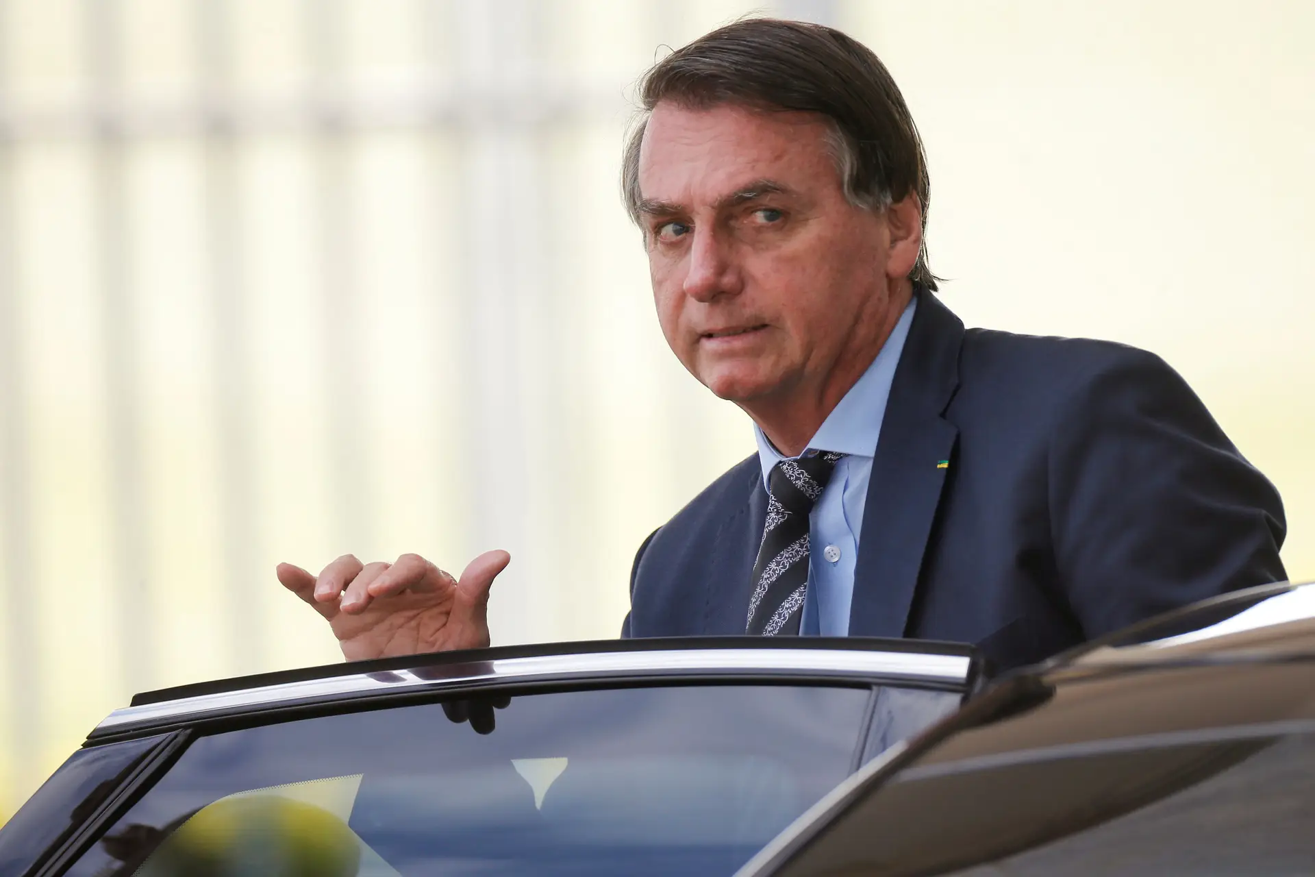 Bolsonaro diz que ninguém o pode proibir de circular