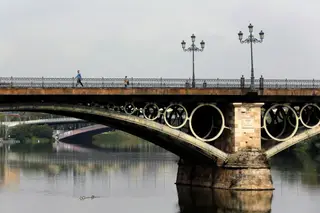 Pandemia já matou mais de 112 mil pessoas no mundo inteiro