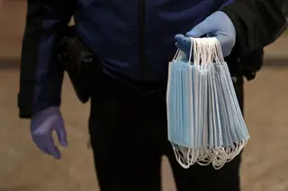 Sindicato Independente dos Médicos apoia uso generalizado de máscara