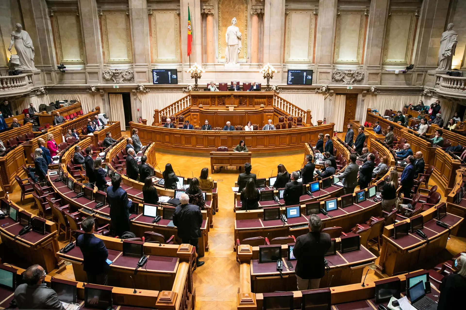 DGS considera que há todas as condições para as celebrações do 25 de Abril no Parlamento