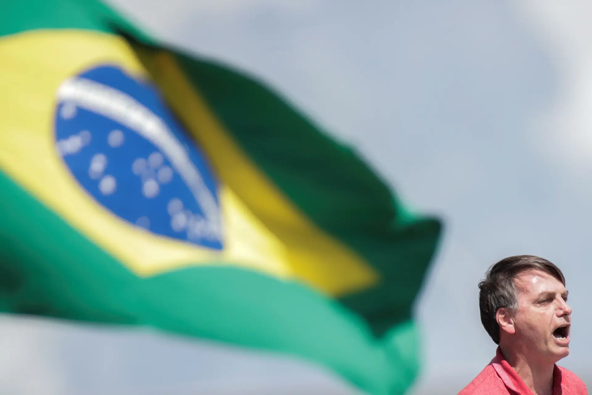 Bolsonaro espera que esta seja a última semana em isolamento no Brasil