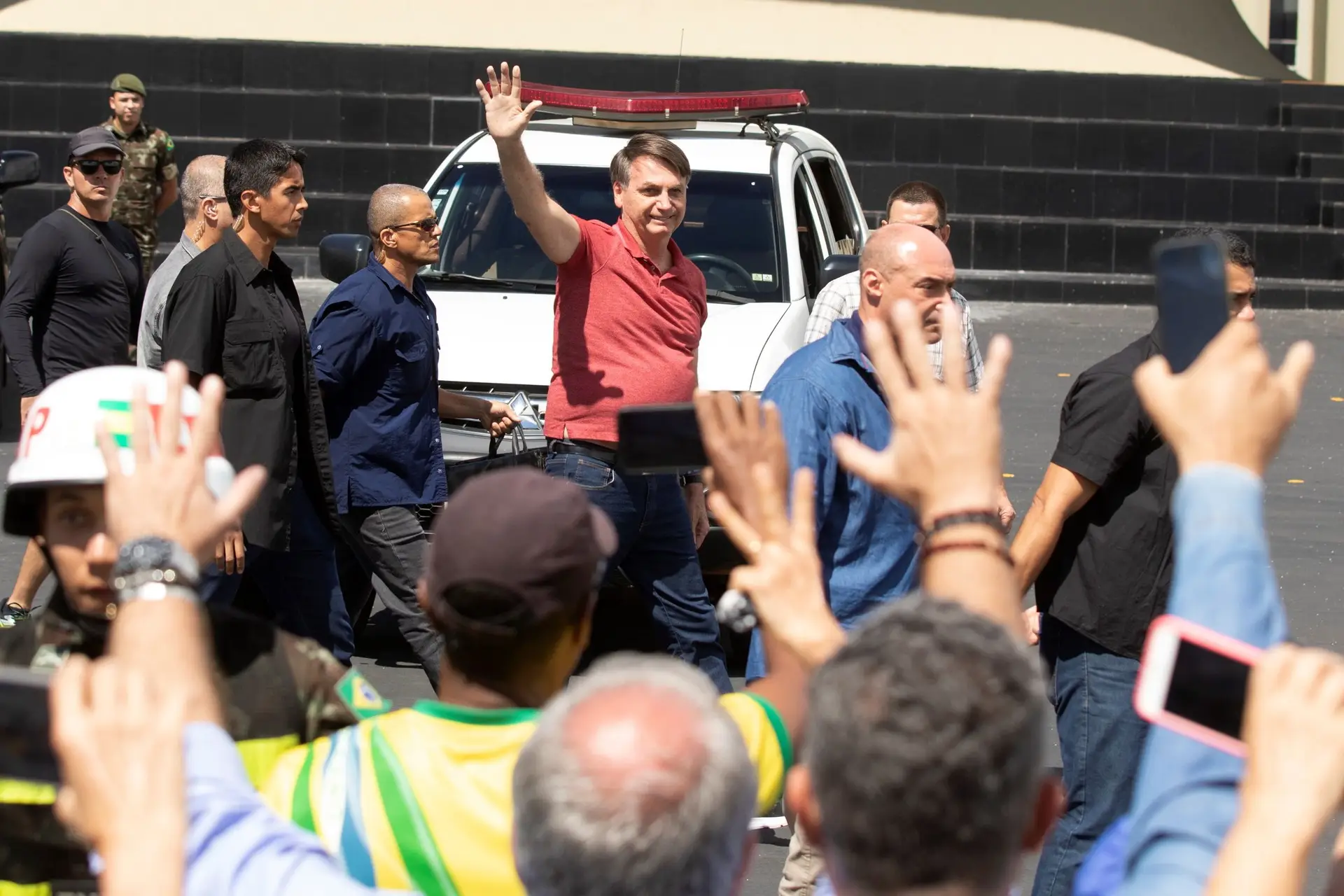 PGR do Brasil pede inquérito a protestos contra democracia onde Bolsonaro discursou