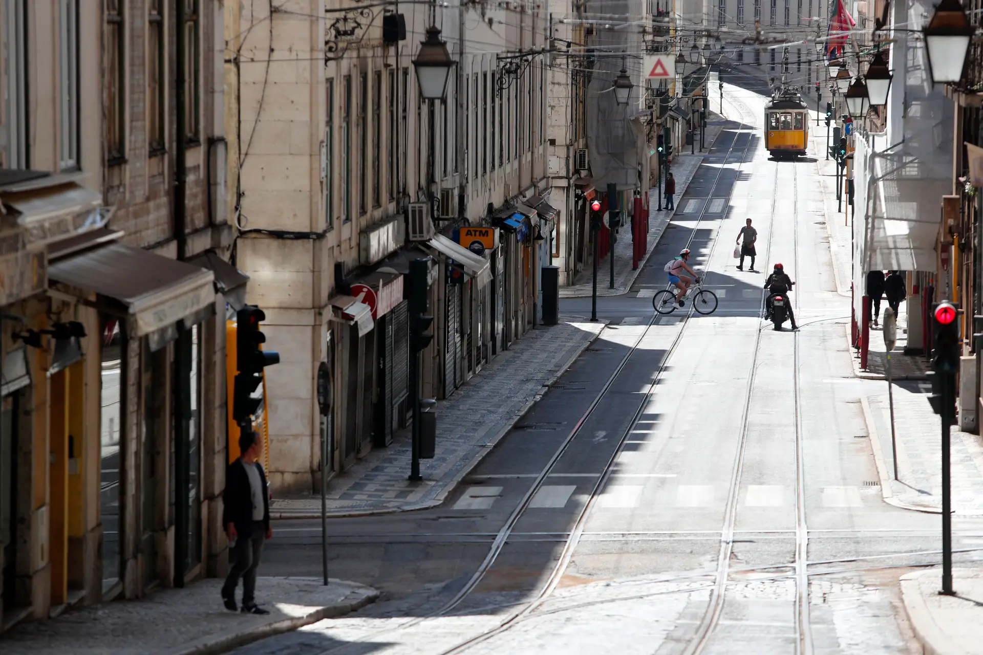 Covid-19: Portugal com 903 mortos e 23.864 casos confirmados