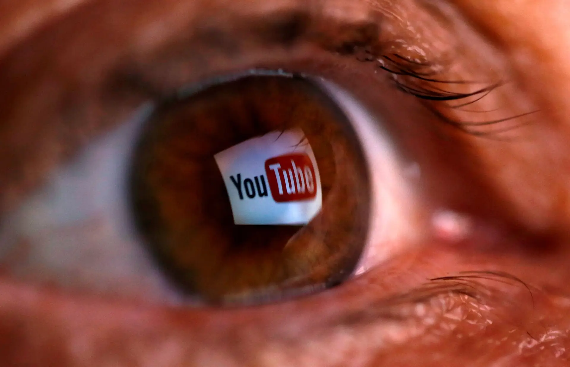 YouTube divulga vídeos de fact-check sobre Covid-19