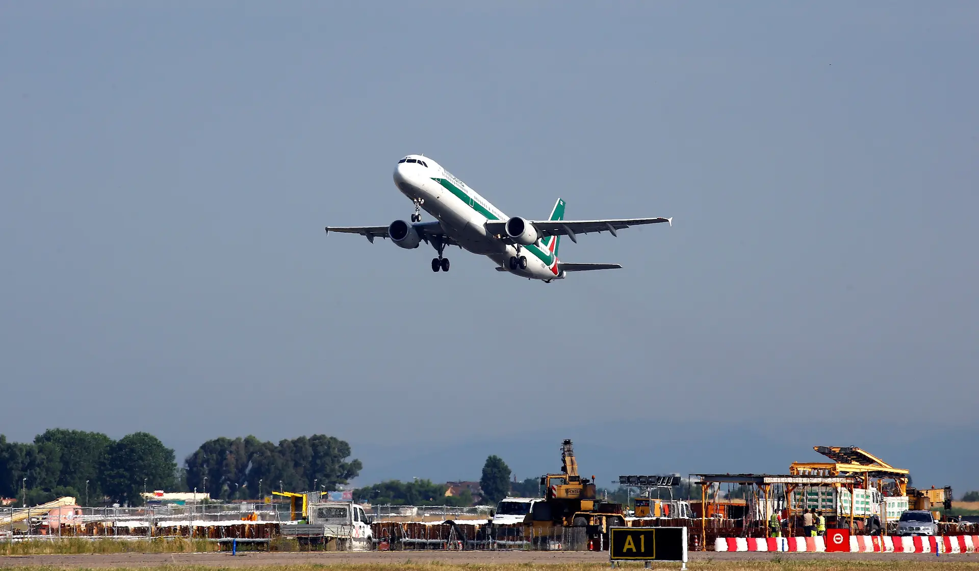 Itália proíbe a entrada a viajantes do Brasil e de 12 outros países