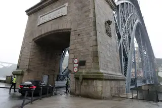 Saídas do concelho de residência estão proibidas até domingo à noite