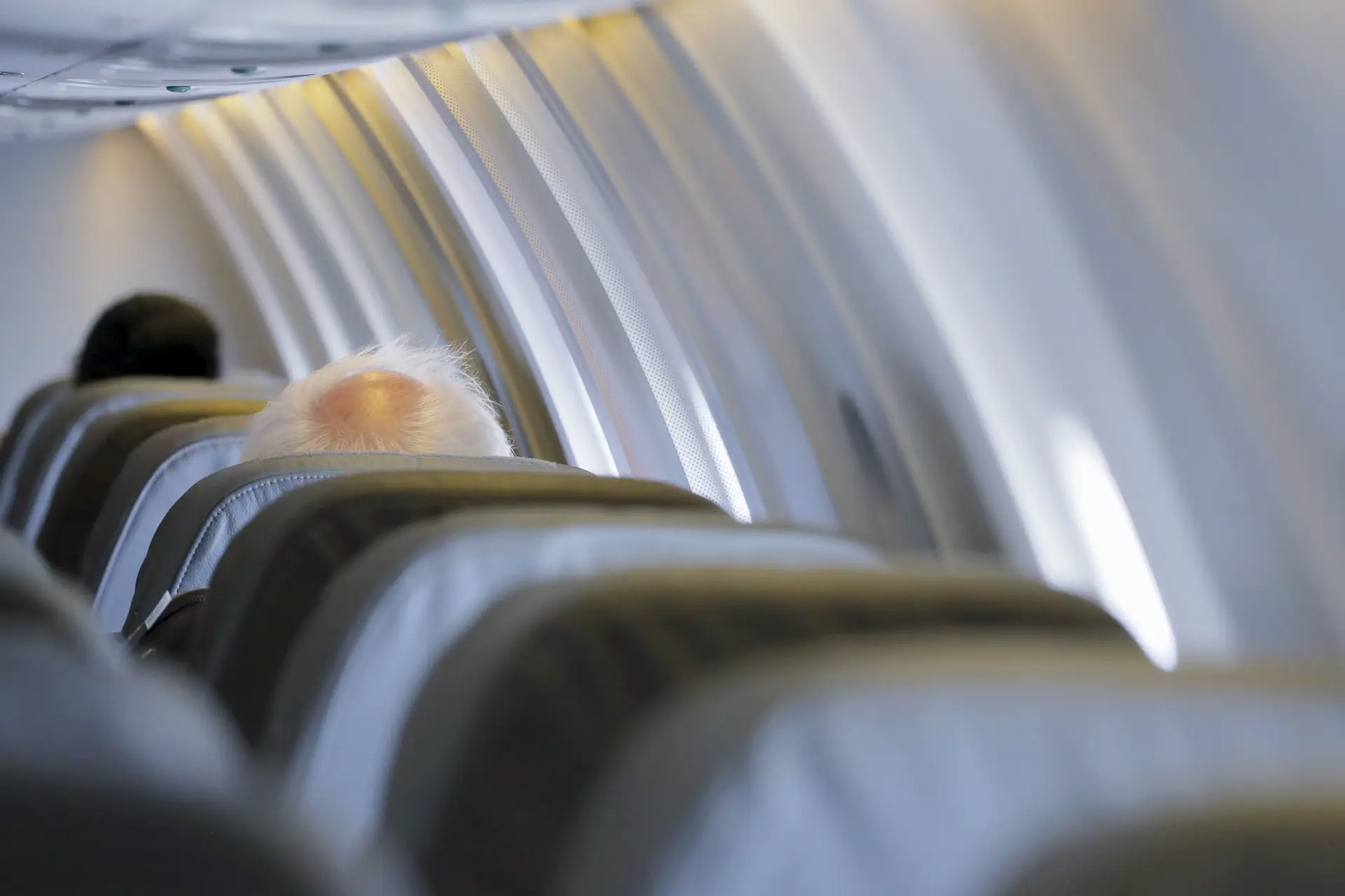 Governo limita lotação dos aviões a dois terços dos passageiros