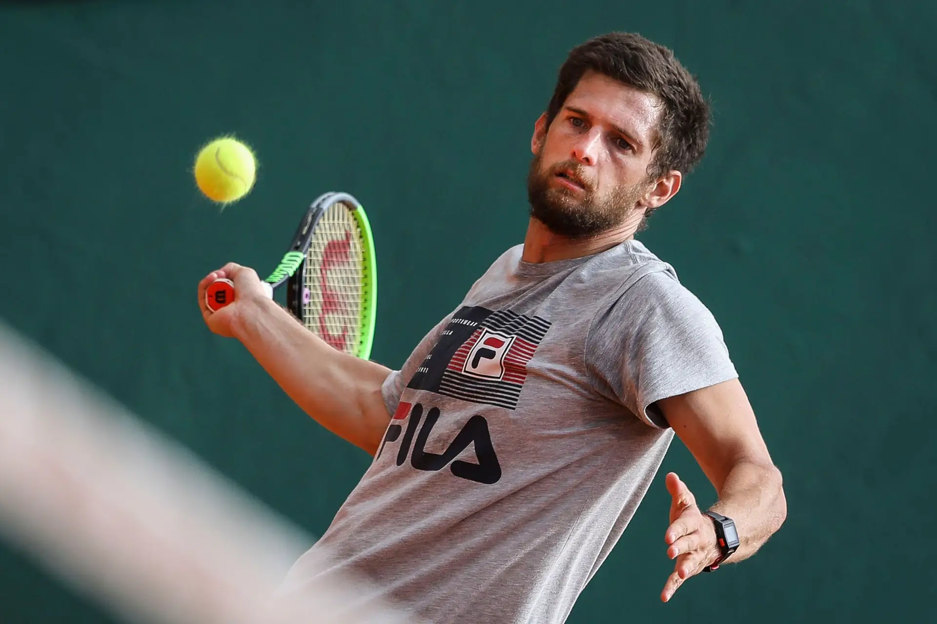 Tenistas João Sousa e Pedro Sousa sobem em ranking liderado por Djokovic