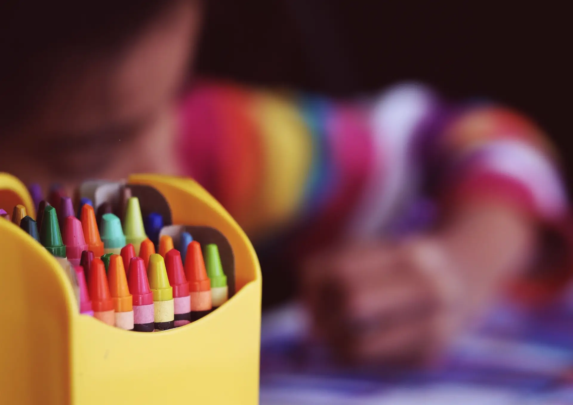 Pedidos de apoio para pais que acompanham filhos caíram 44% em abril