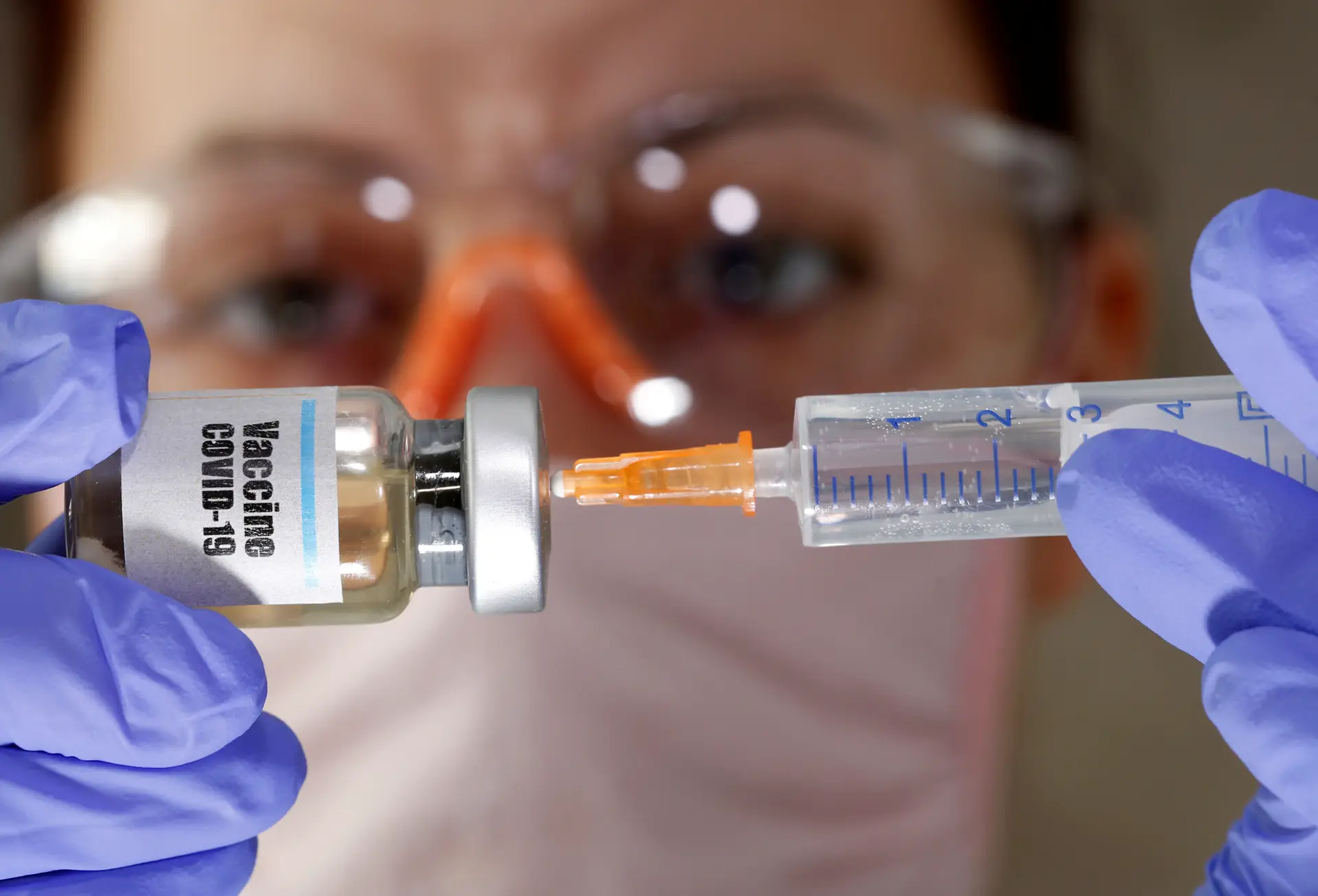 Vacina desenvolvida na China "segura e com potencial" contra o novo coronavírus