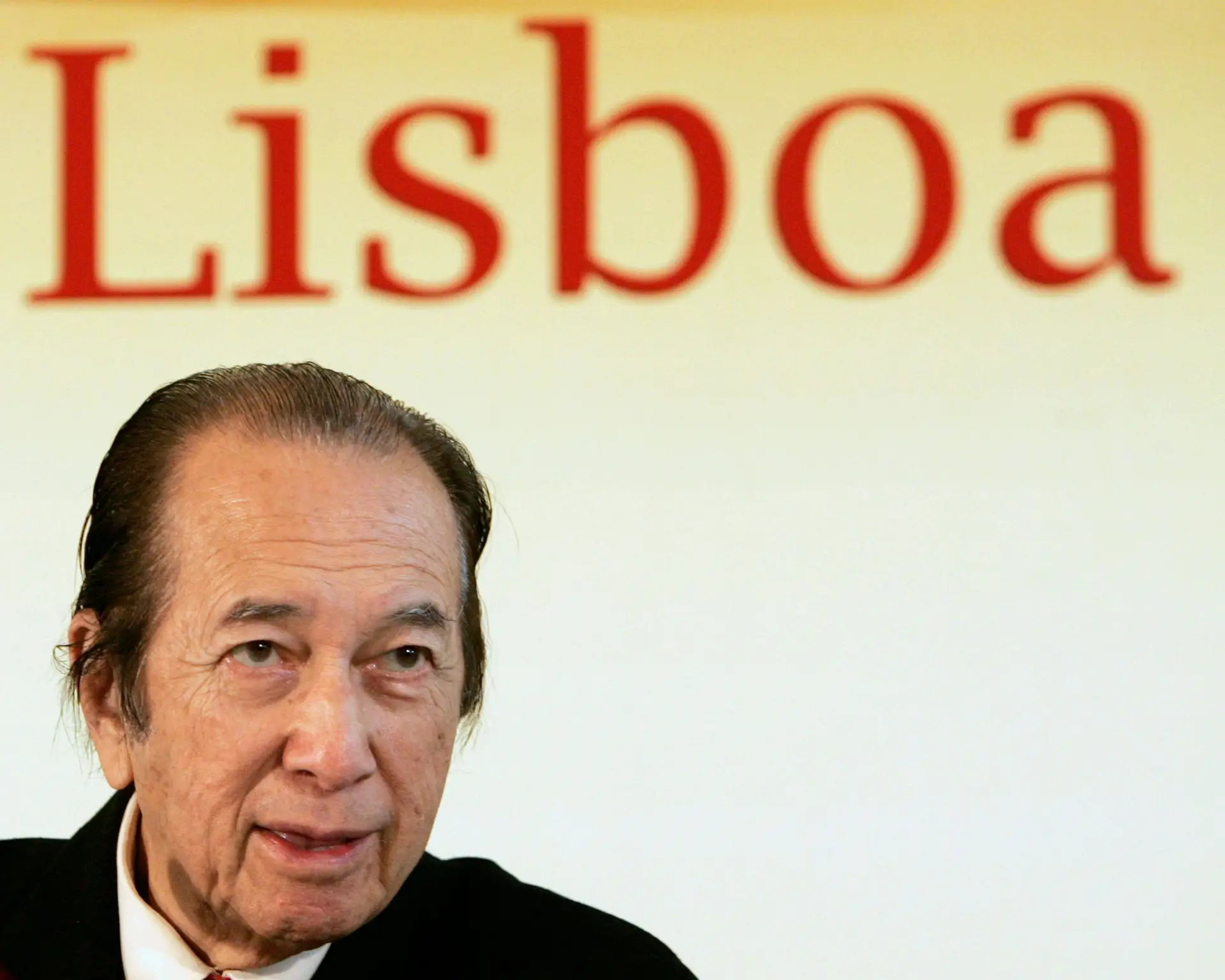 Stanley Ho: De self-made man a rei dos casinos de Macau