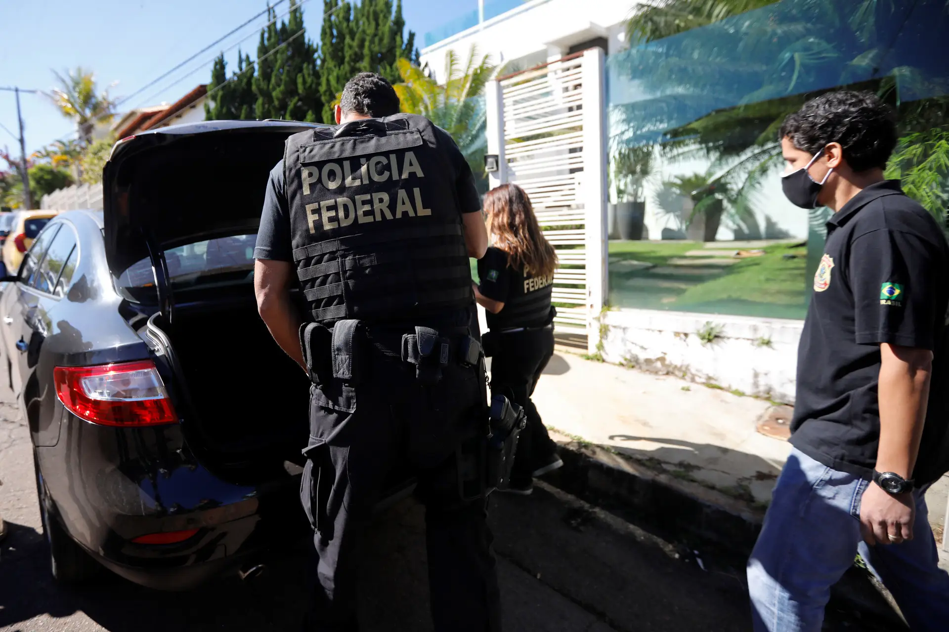 Polícia brasileira investiga fraudes na compra de testes à Covid-19