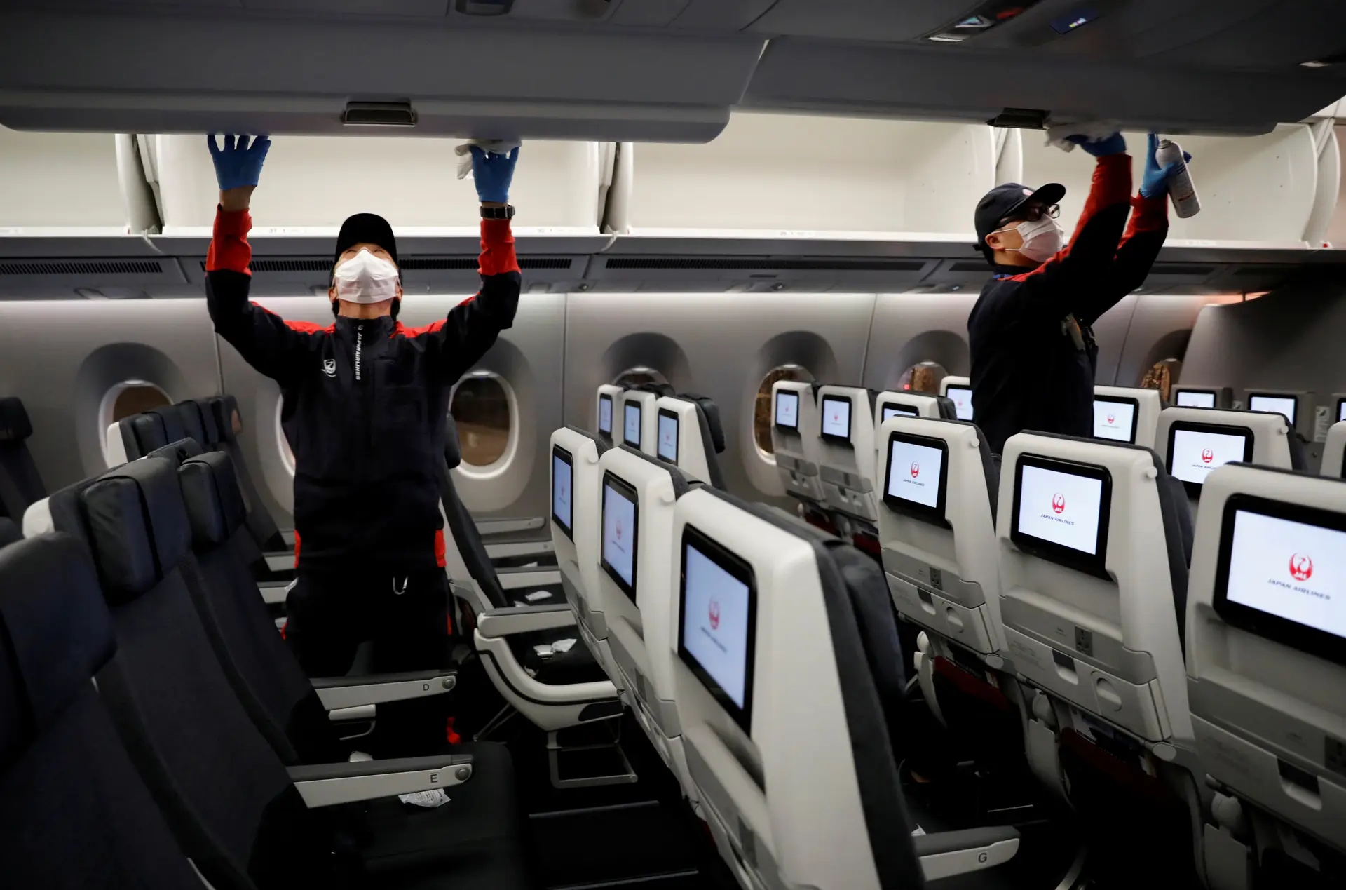 Aviões deixam de ter lotação reduzida