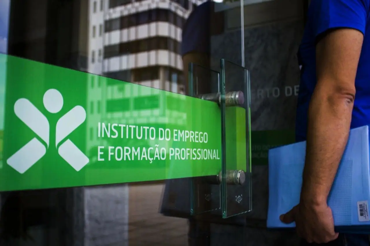 Número de desempregados em Portugal sobe 36,1% em setembro