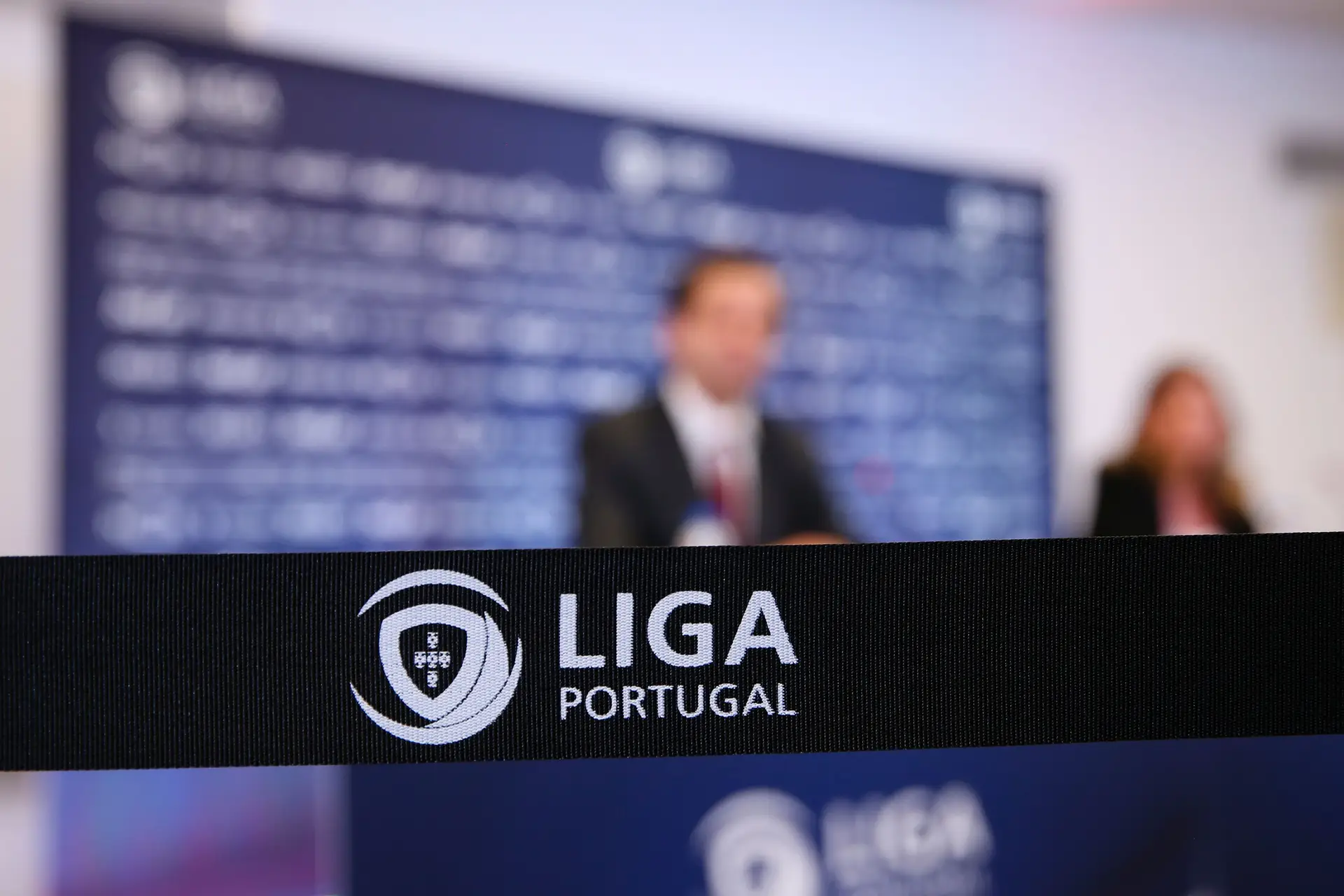 Castigos no futebol: Liga defende fim do TAD e deixa desafio ao Governo